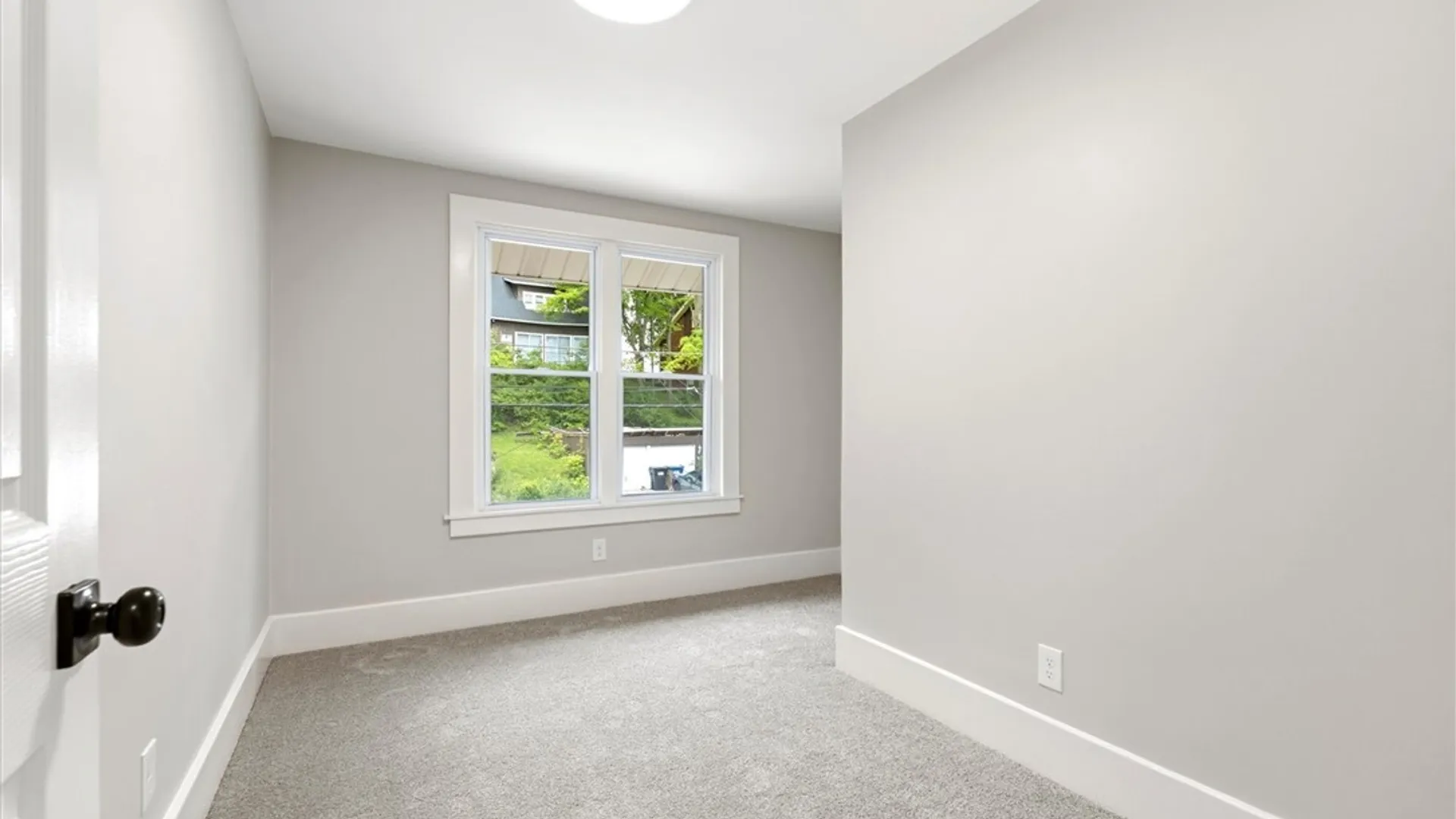 Property at 242 Rider Avenue, Syracuse, NY 13207 32