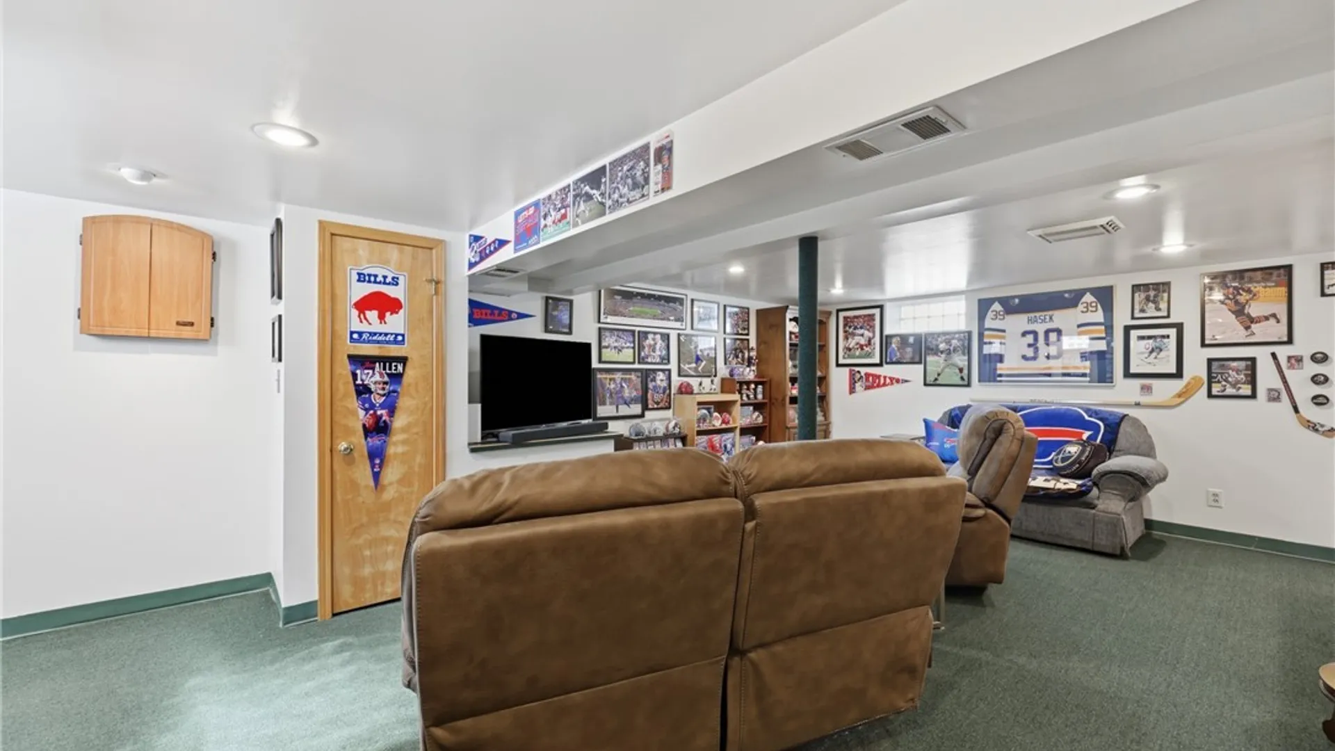 Property at 329 Lamont Drive, Amherst, NY 14226 28