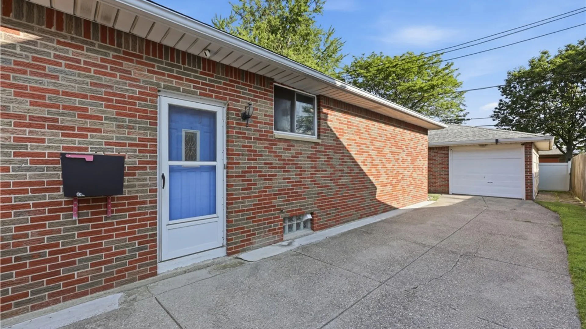 Property at 329 Lamont Drive, Amherst, NY 14226 41