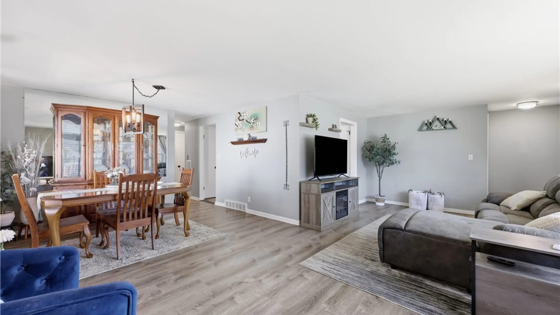 Property at 329 Lamont Drive, Amherst, NY 14226 9