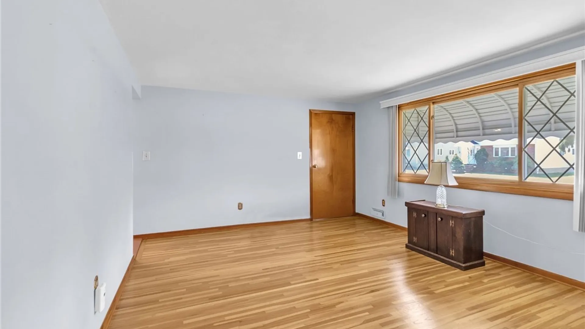 Property at 38 Wells Avenue, Cheektowaga, NY 14227 10