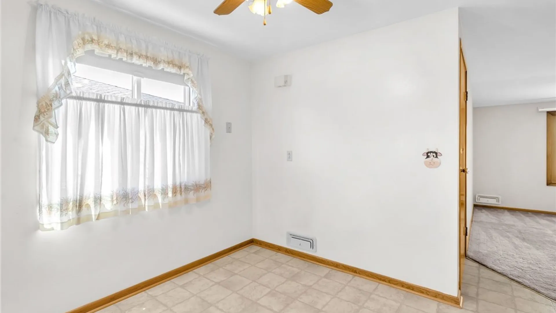 Property at 38 Wells Avenue, Cheektowaga, NY 14227 25
