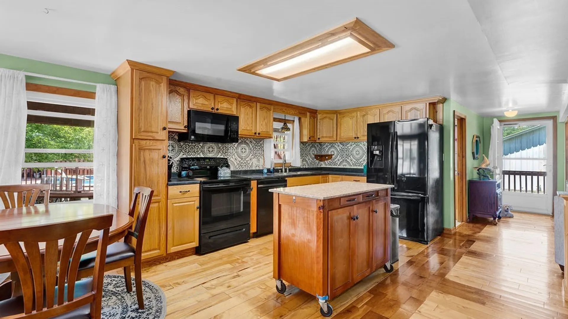Property at 4015 Mapleton Road, Wheatfield, NY 14120 6