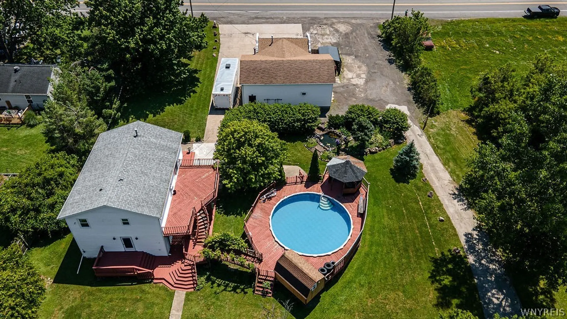 Property at 4015 Mapleton Road, Wheatfield, NY 14120 23