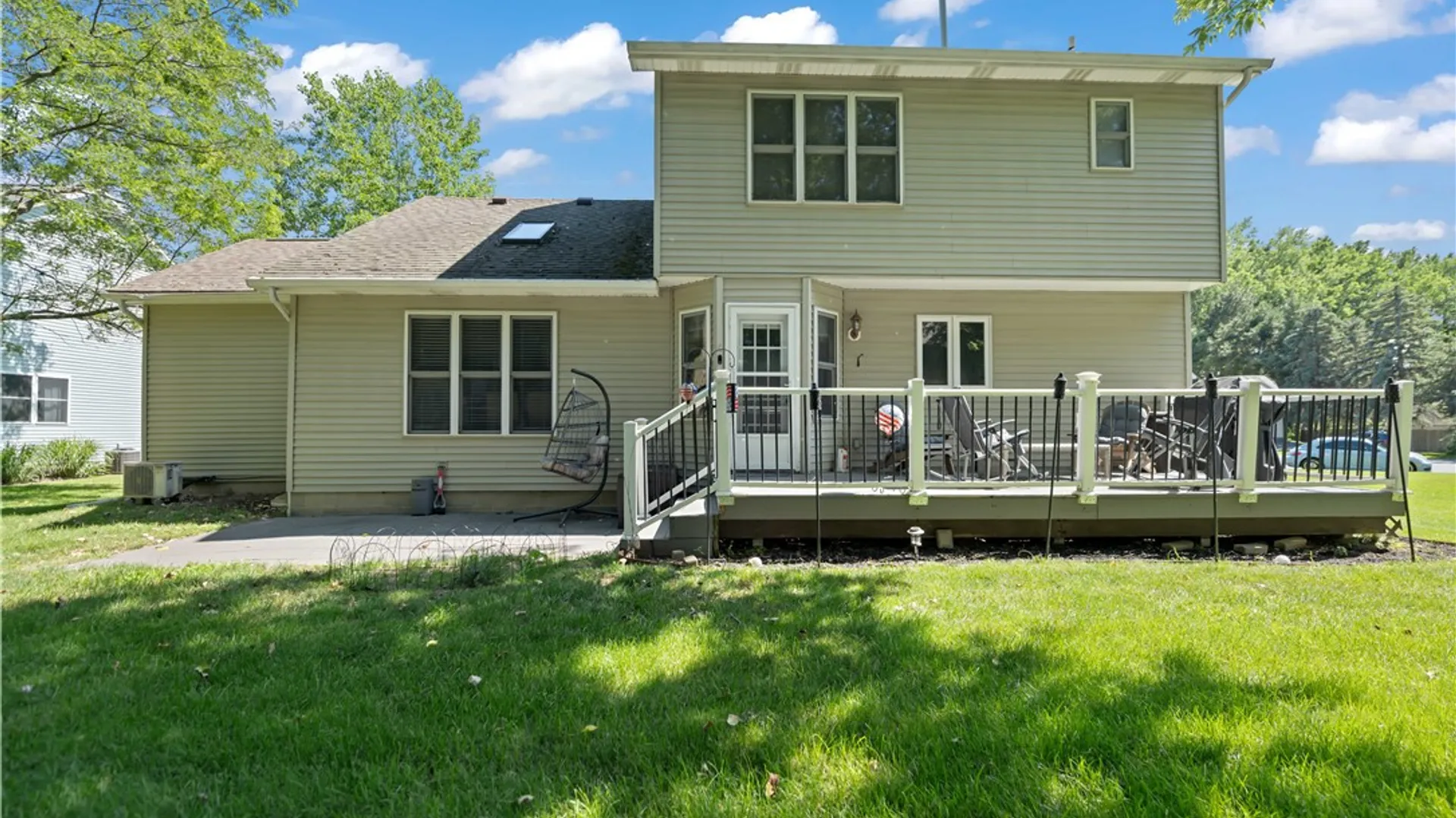 Property at 16 Wisteria Lane, Irondequoit, NY 14617 34