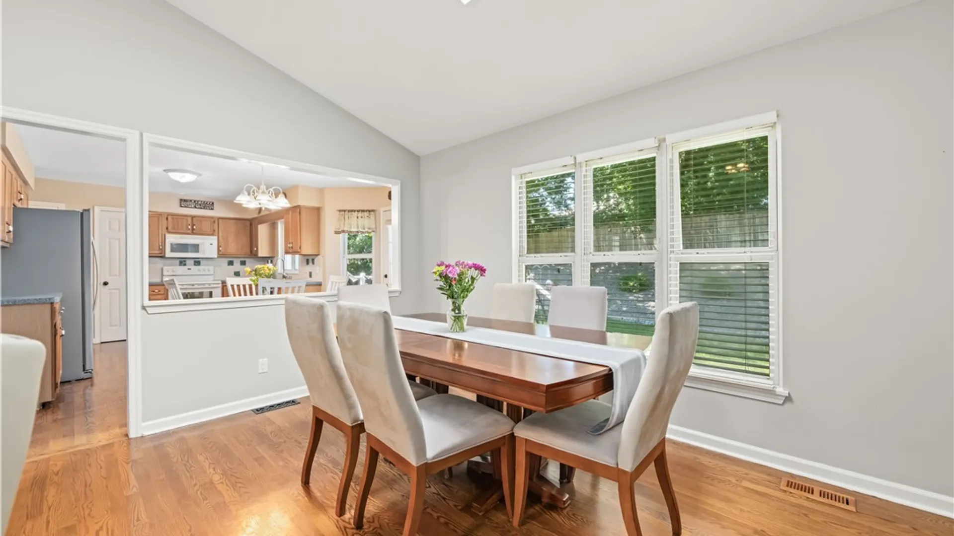 Property at 16 Wisteria Lane, Irondequoit, NY 14617 8