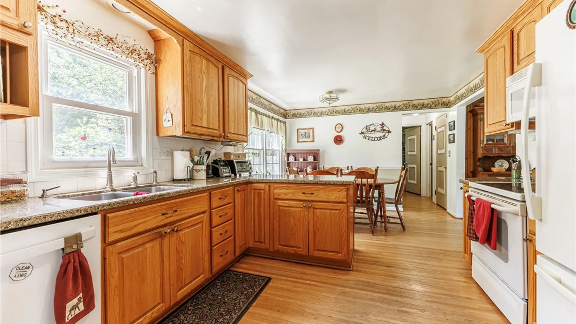 Property at 653 Adeline Drive, Webster, NY 14580 15