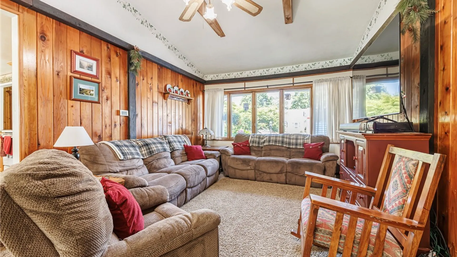 Property at 653 Adeline Drive, Webster, NY 14580 17