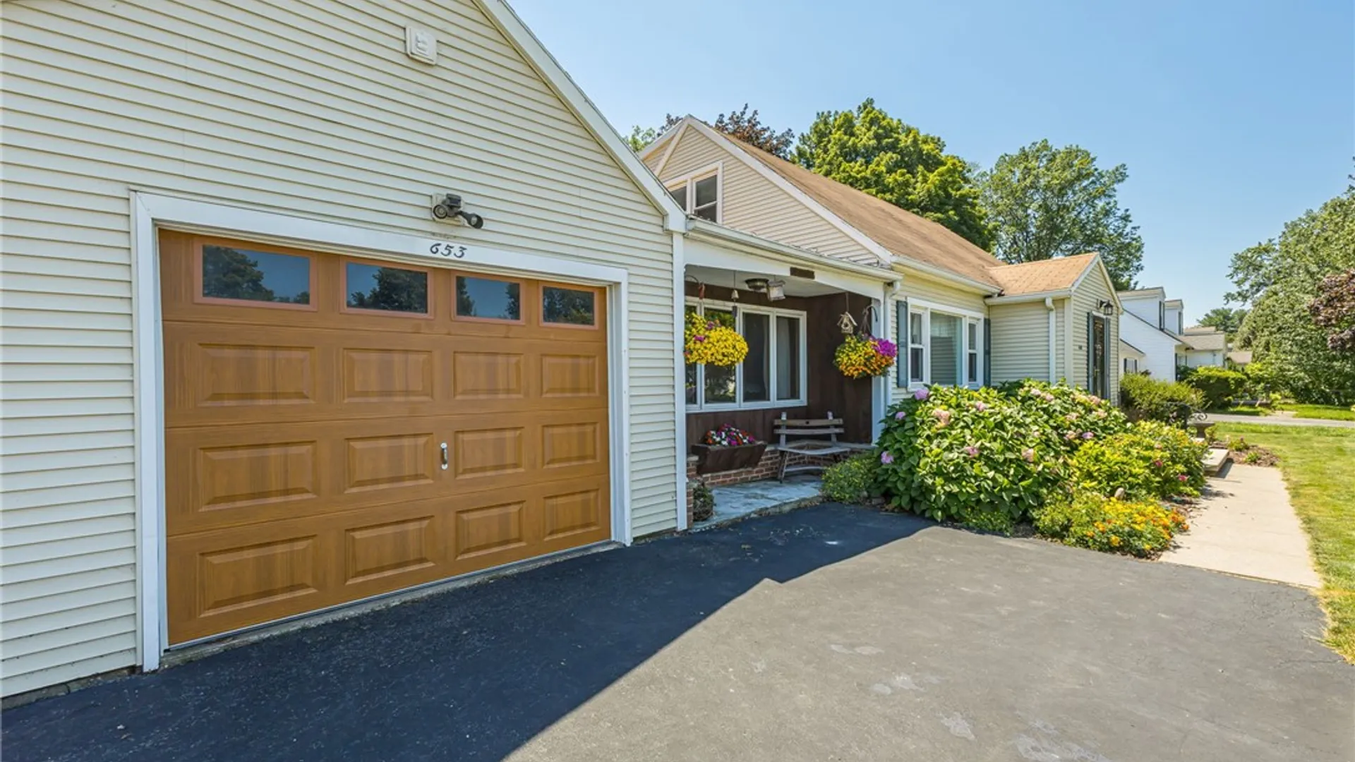 Property at 653 Adeline Drive, Webster, NY 14580 4