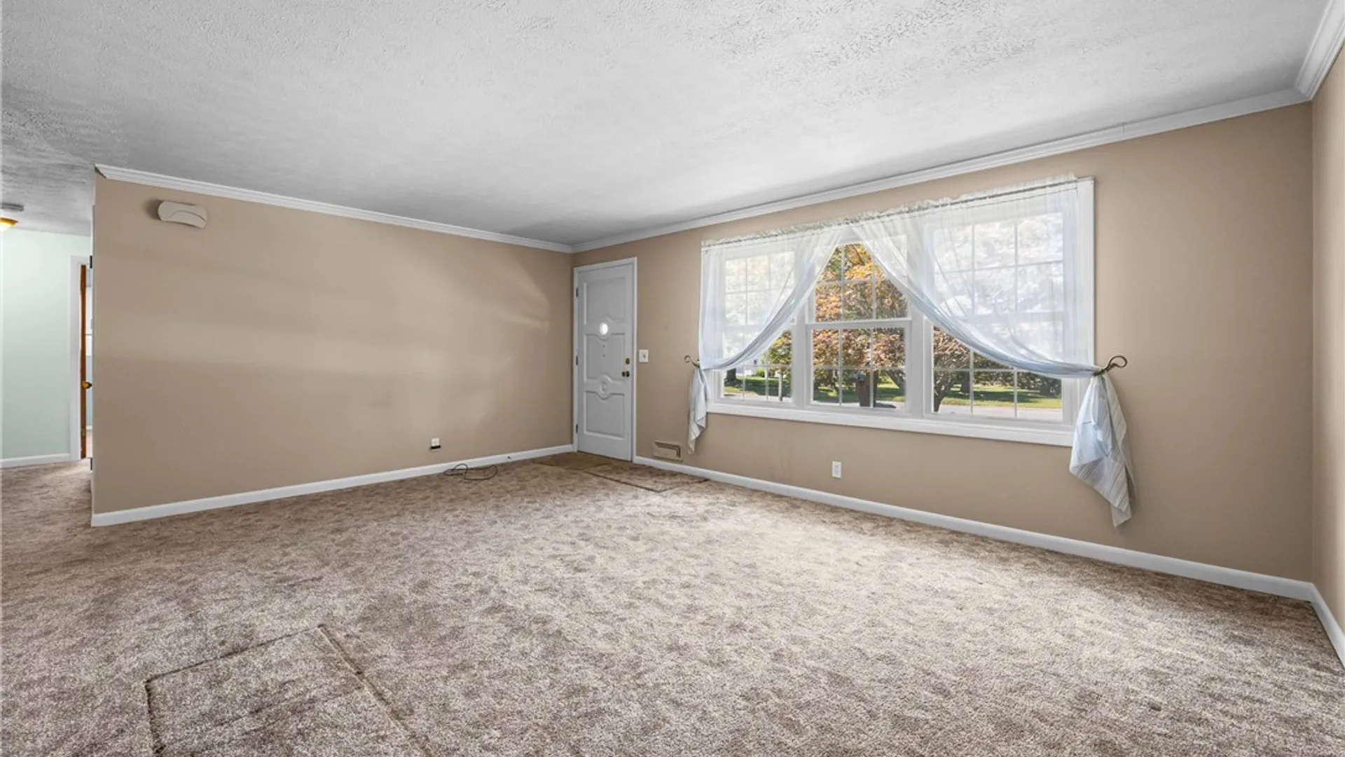 Property at 221 Meadowbriar Road, Greece, NY 14616 22