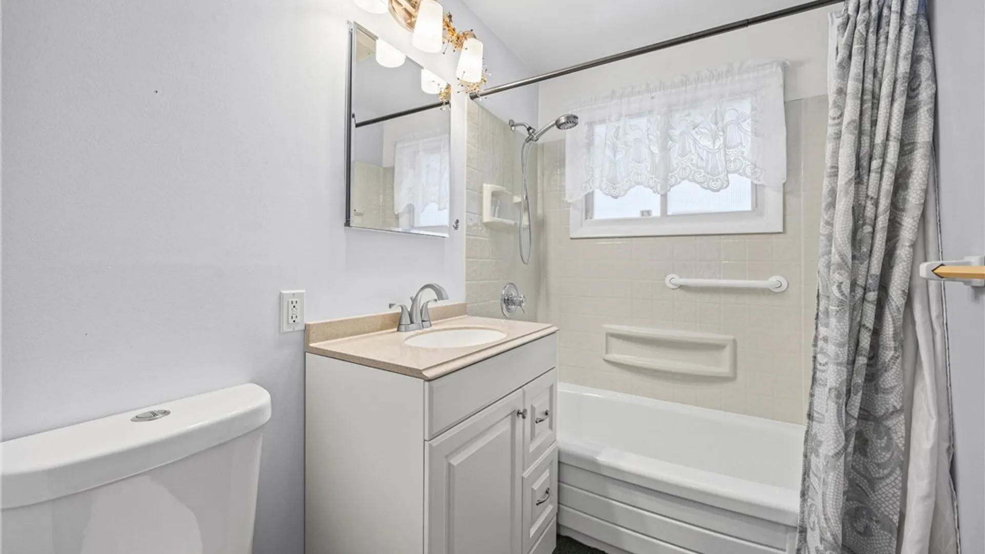 Property at 221 Meadowbriar Road, Greece, NY 14616 24