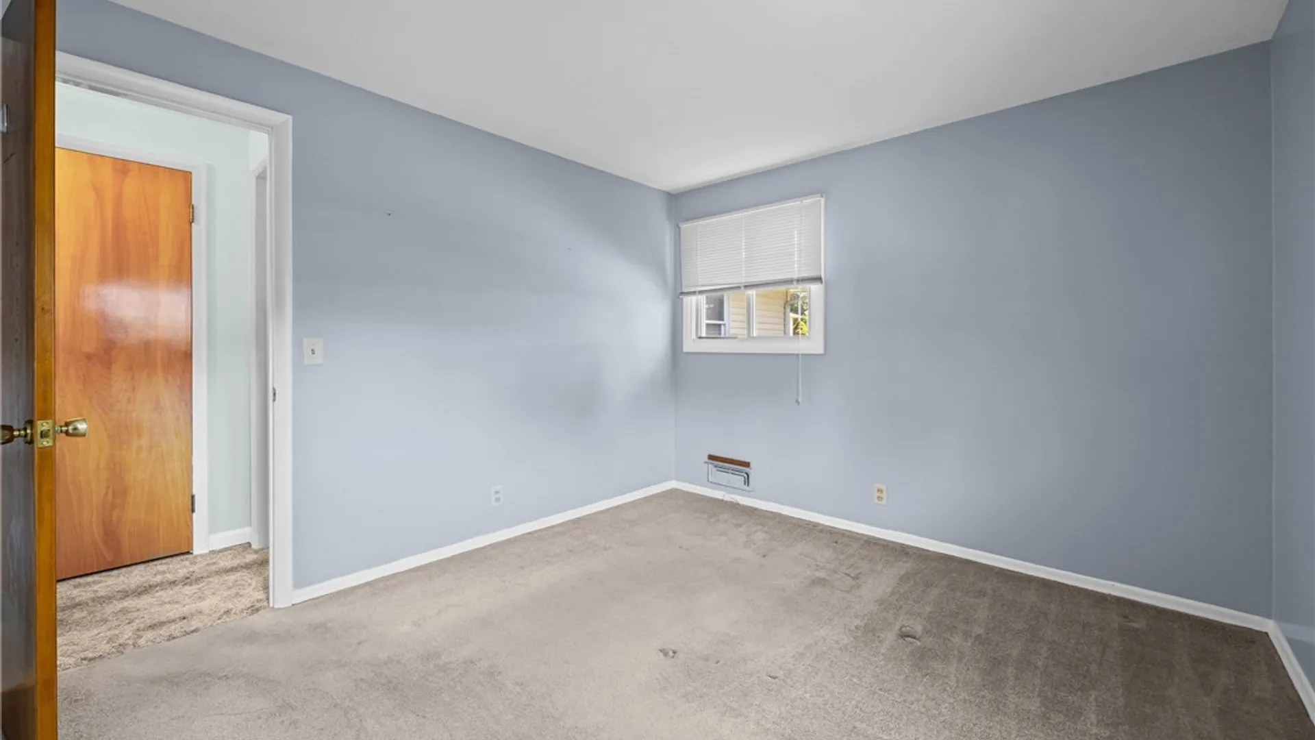 Property at 221 Meadowbriar Road, Greece, NY 14616 25