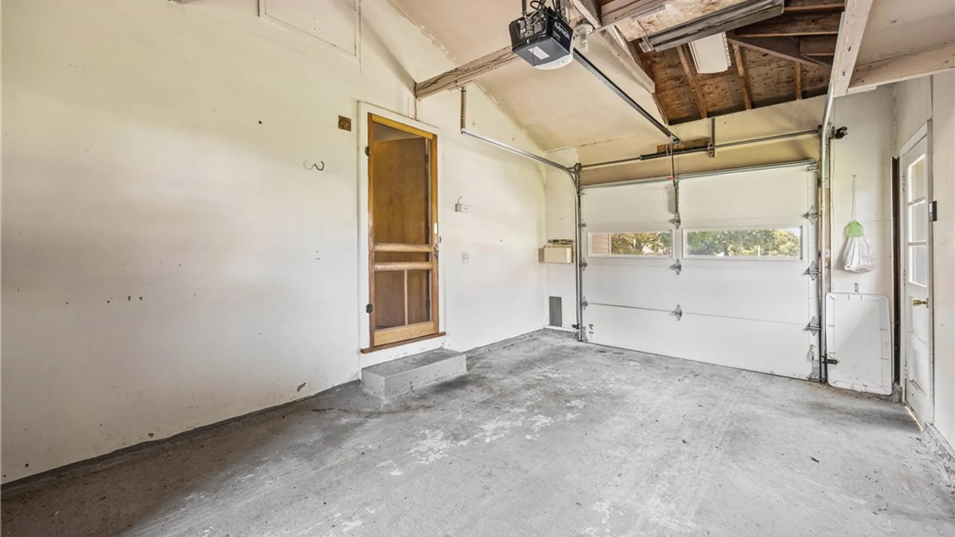 Property at 221 Meadowbriar Road, Greece, NY 14616 42