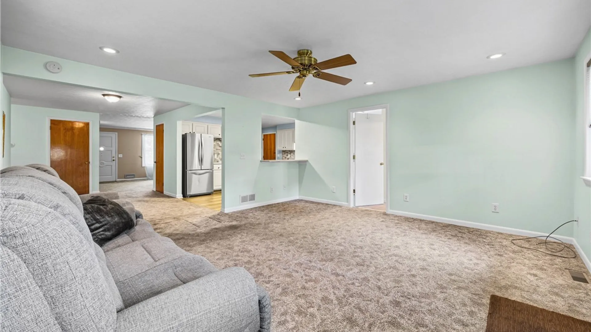 Property at 221 Meadowbriar Road, Greece, NY 14616 8