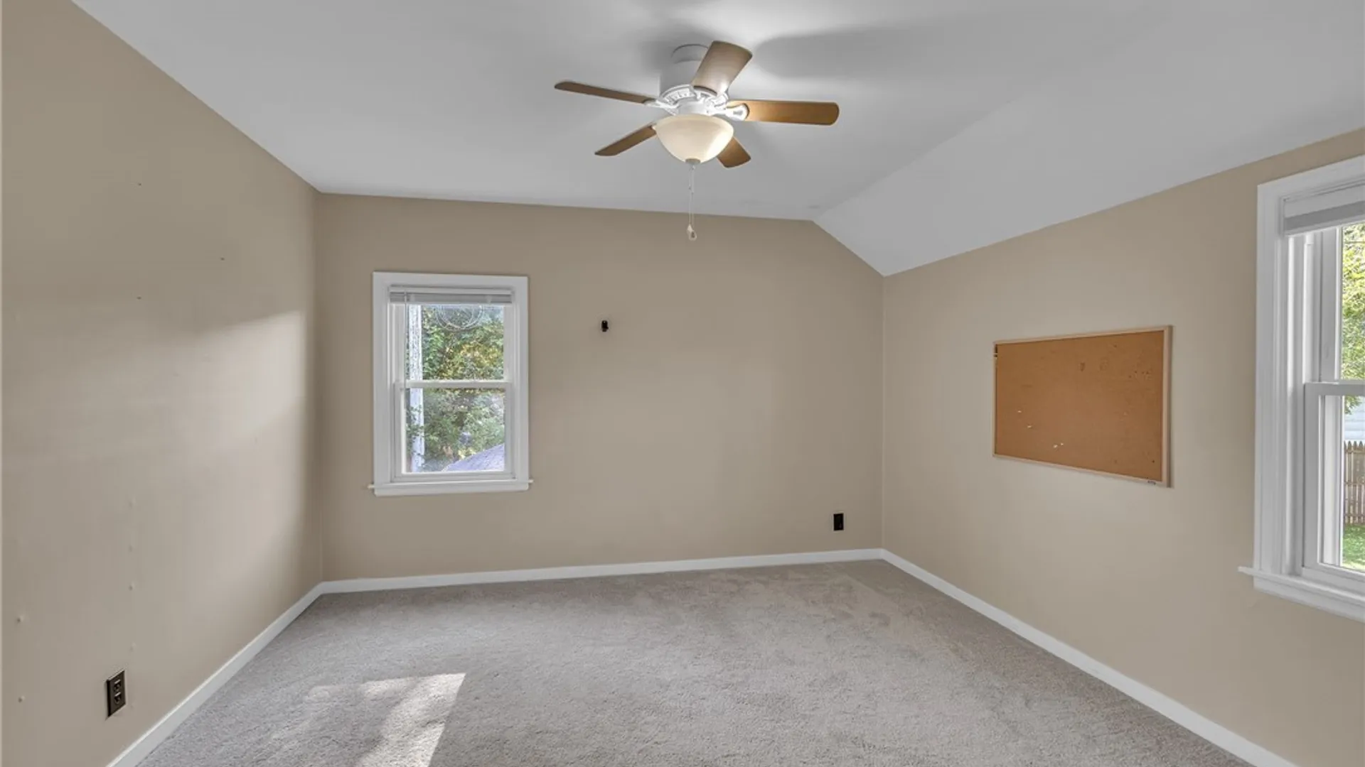 Property at 253 Lorfield Drive, Amherst, NY 14226 17