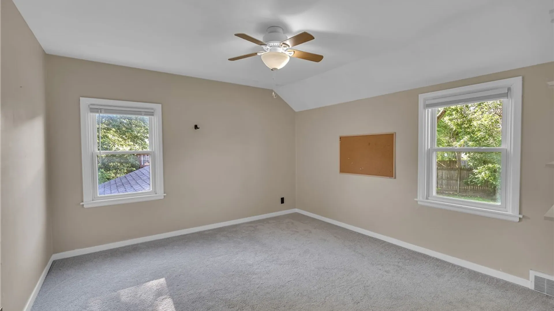 Property at 253 Lorfield Drive, Amherst, NY 14226 18
