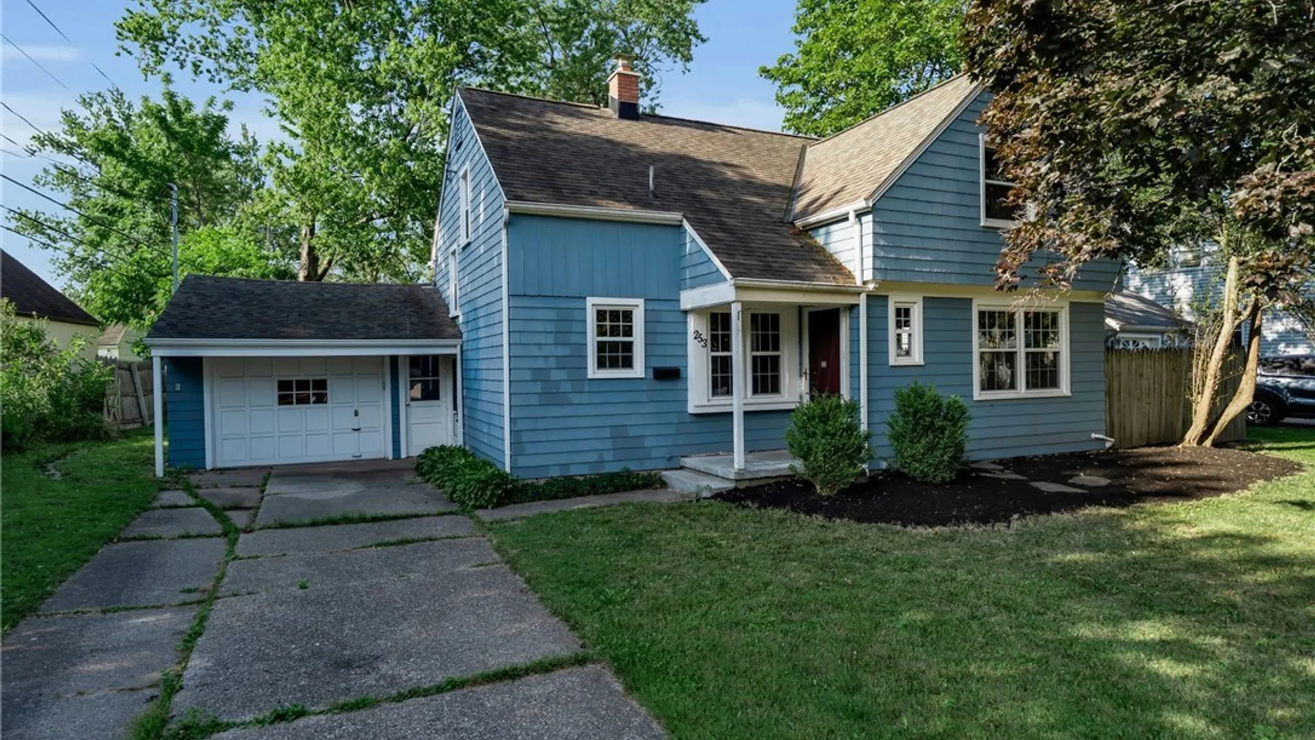 Property at 253 Lorfield Drive, Amherst, NY 14226 4