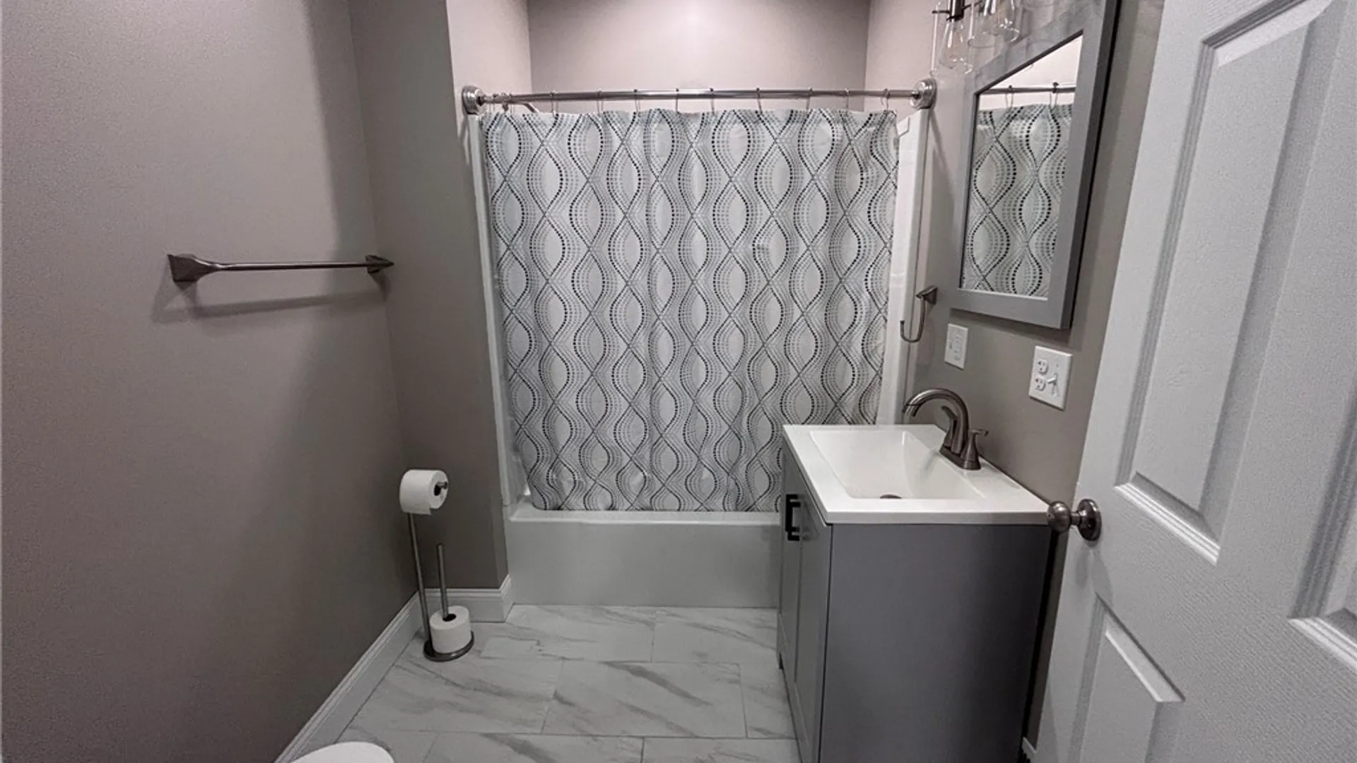 Property at 31 Elmwood Avenue, Batavia City, NY 14020 25