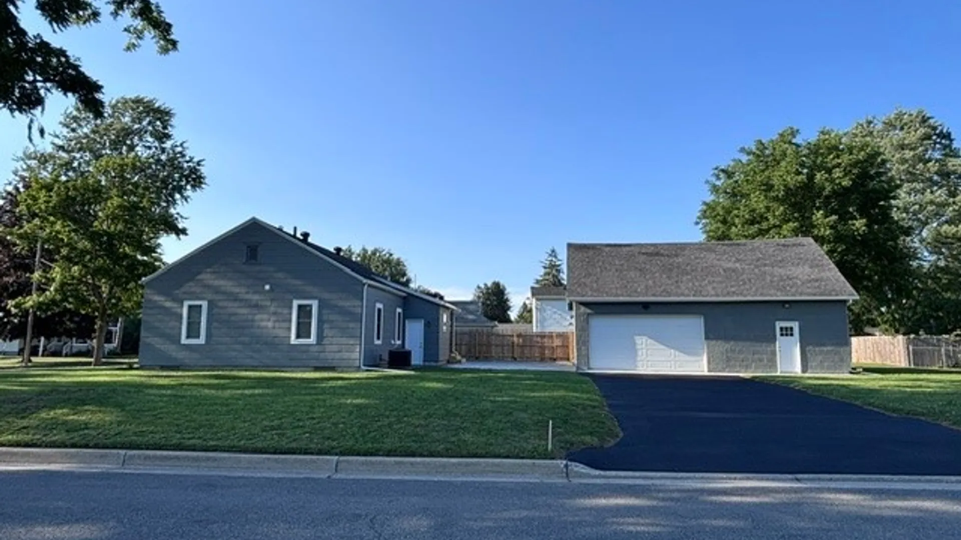 Property at 31 Elmwood Avenue, Batavia City, NY 14020 3