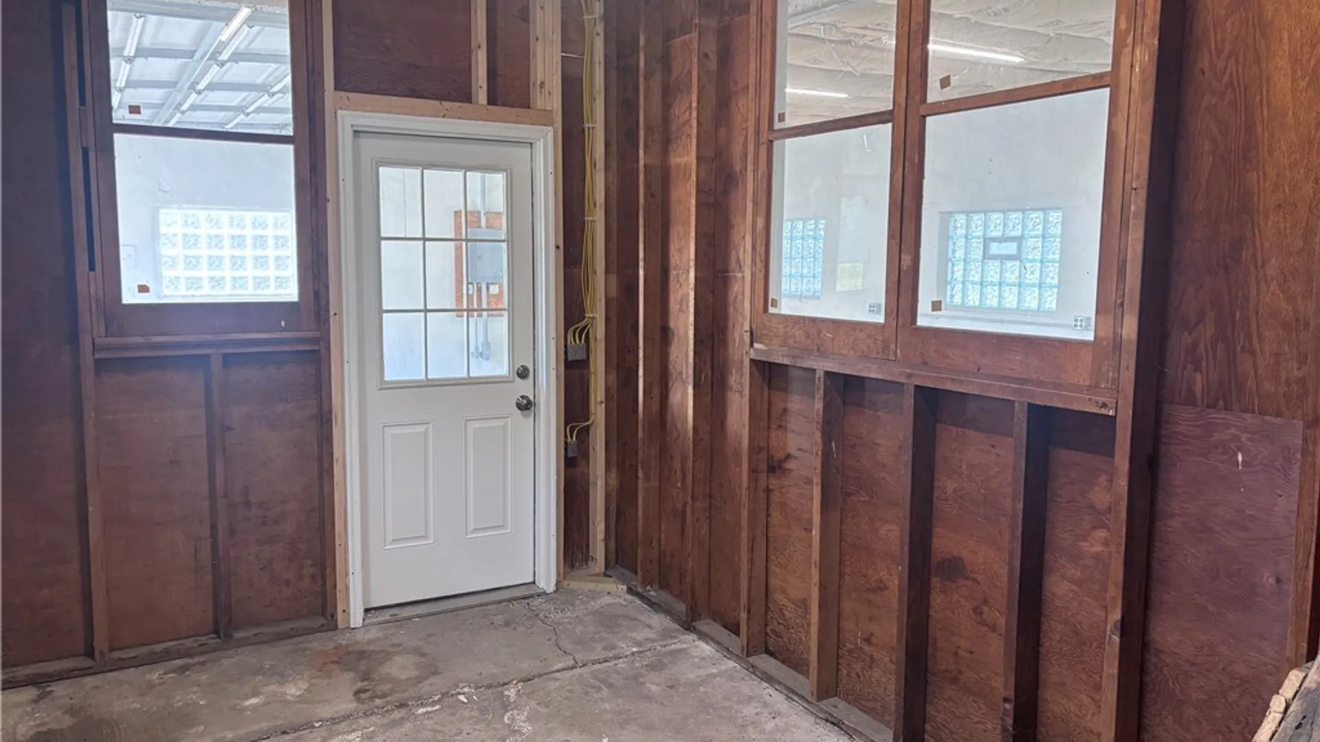Property at 31 Elmwood Avenue, Batavia City, NY 14020 32