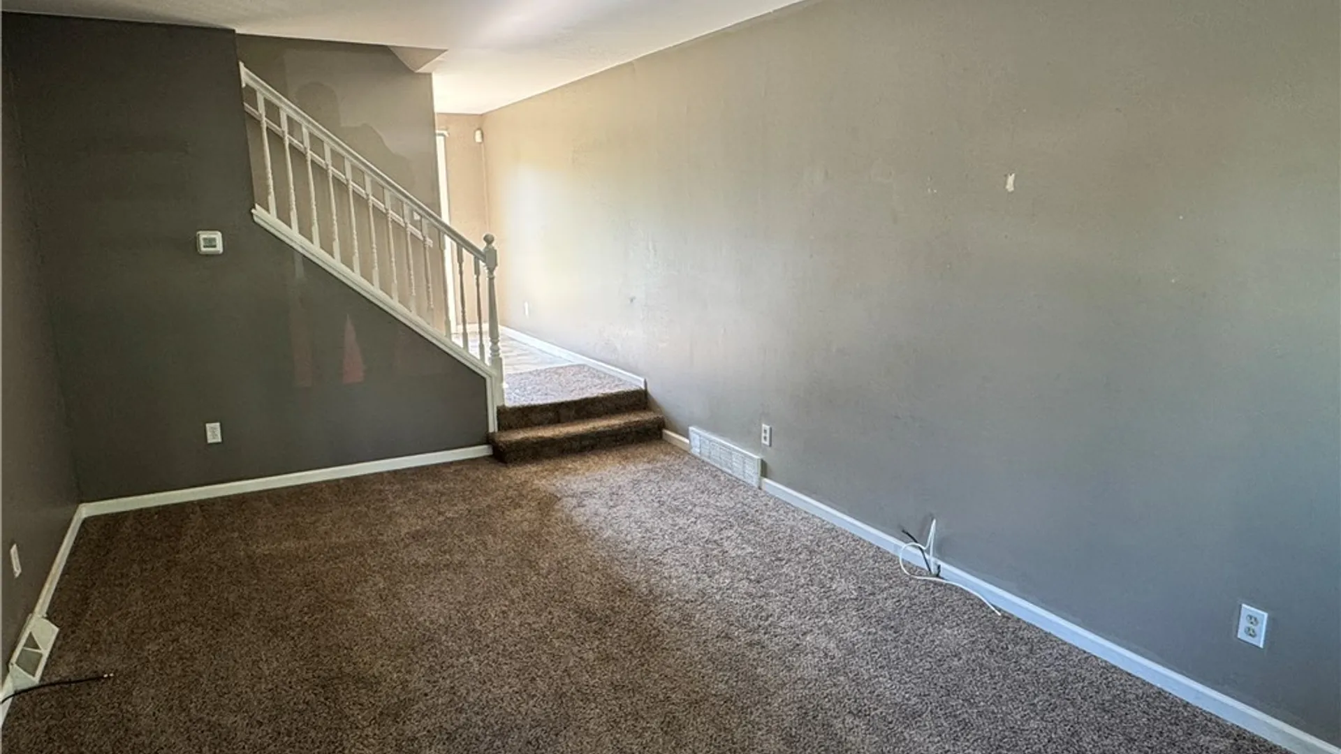 Property at 40 Sebring Drive, Cheektowaga, NY 14043 6