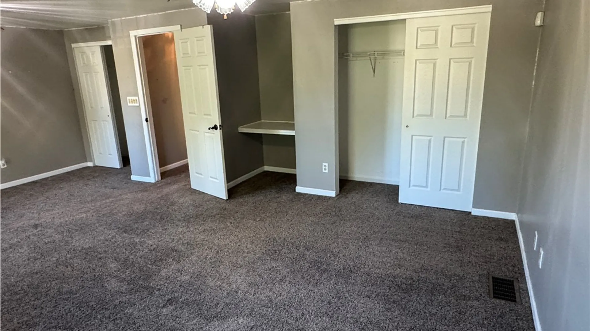 Property at 40 Sebring Drive, Cheektowaga, NY 14043 16
