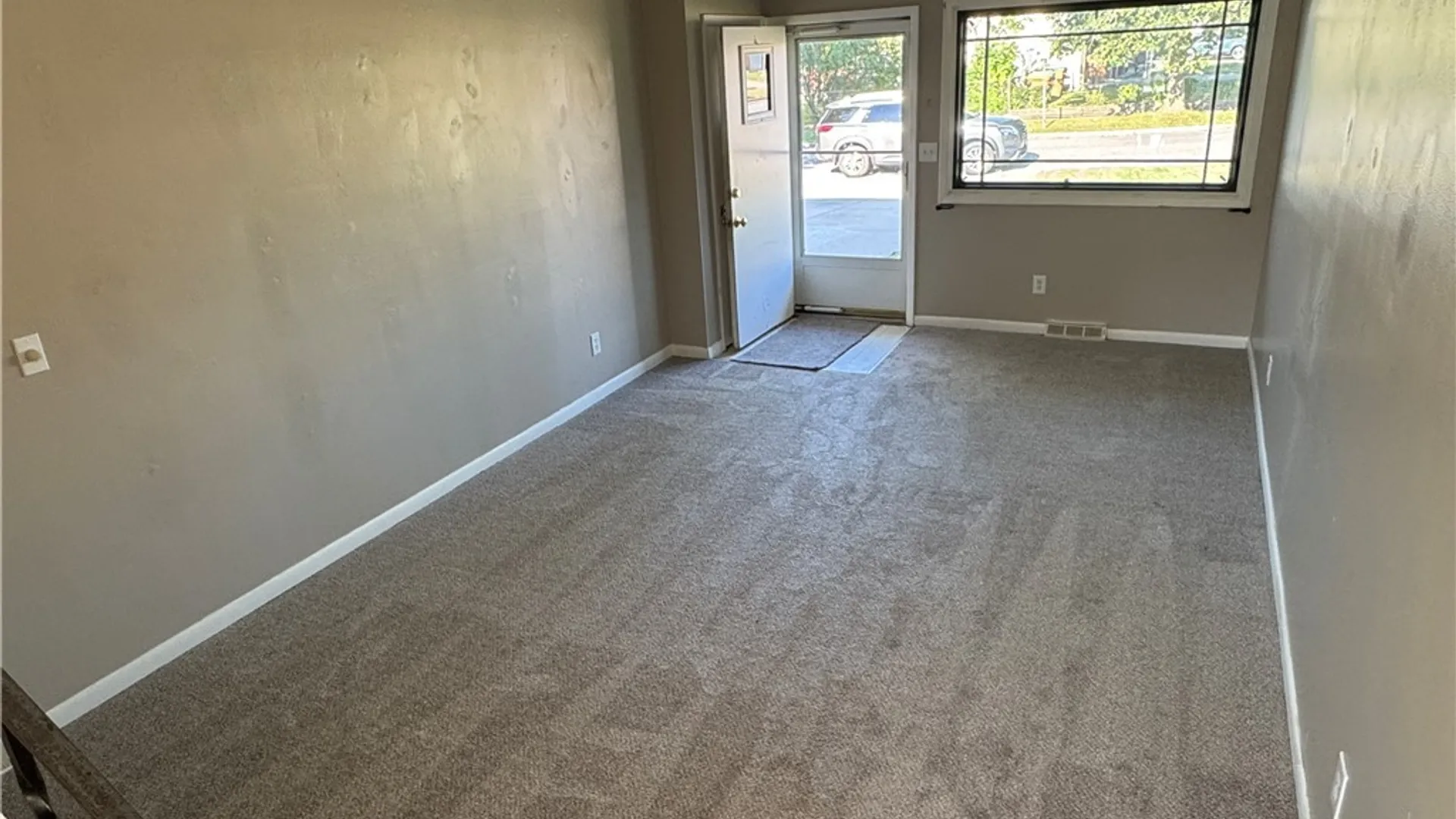 Property at 40 Sebring Drive, Cheektowaga, NY 14043 28