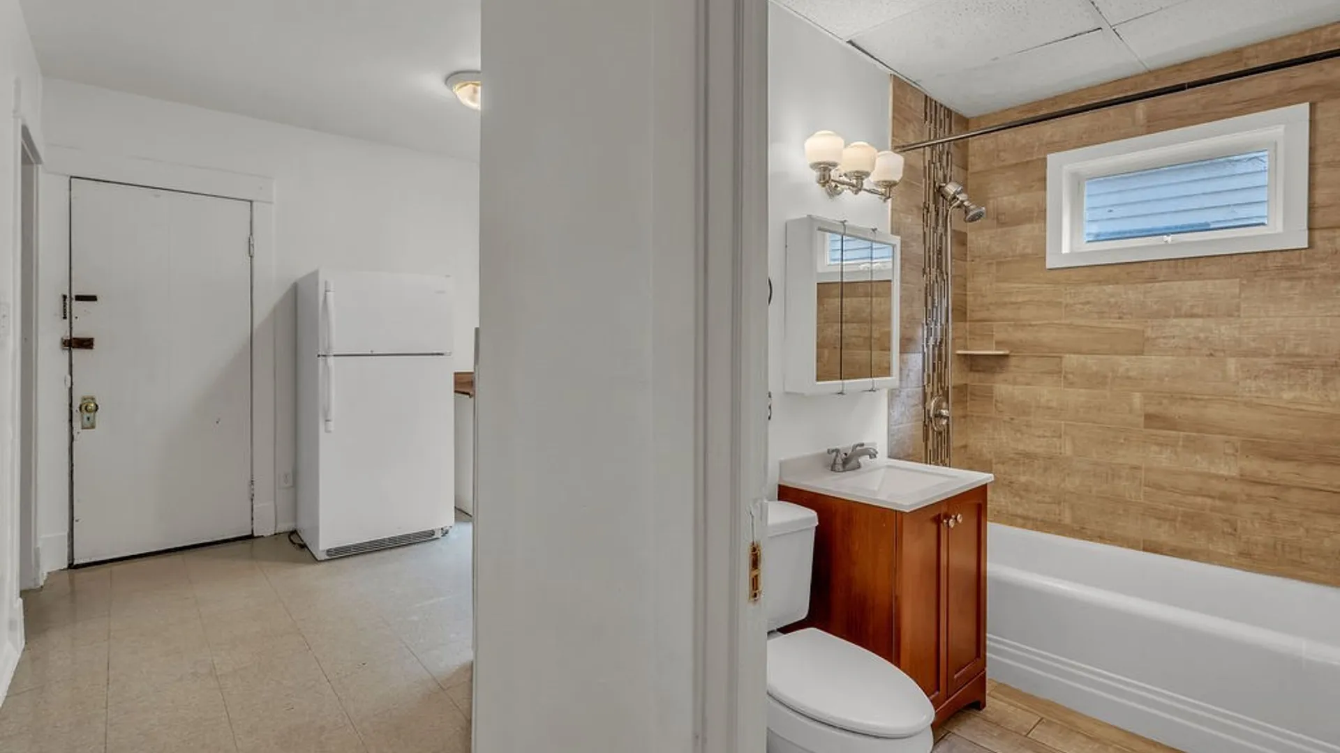 Property at 68 Princeton Place, Buffalo, NY 14210 13