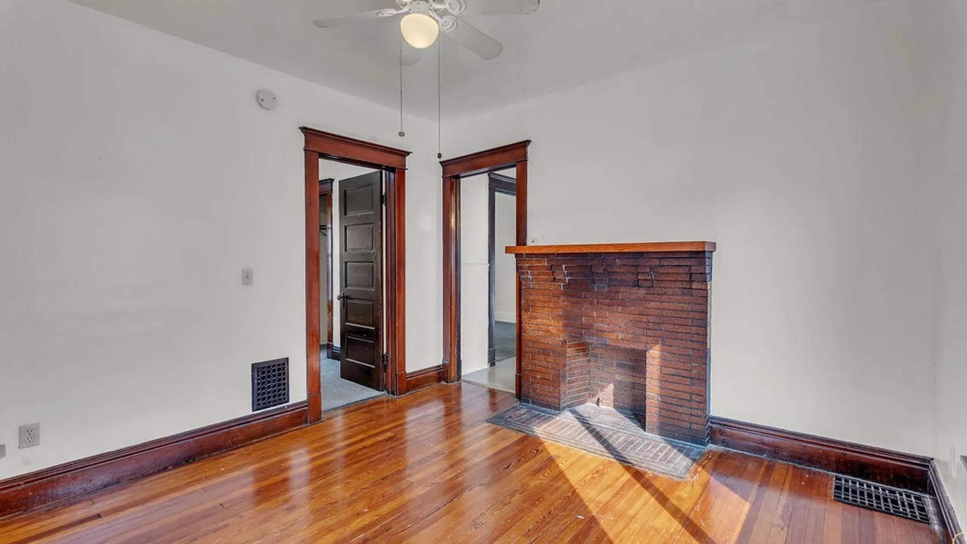 Property at 68 Princeton Place, Buffalo, NY 14210 24