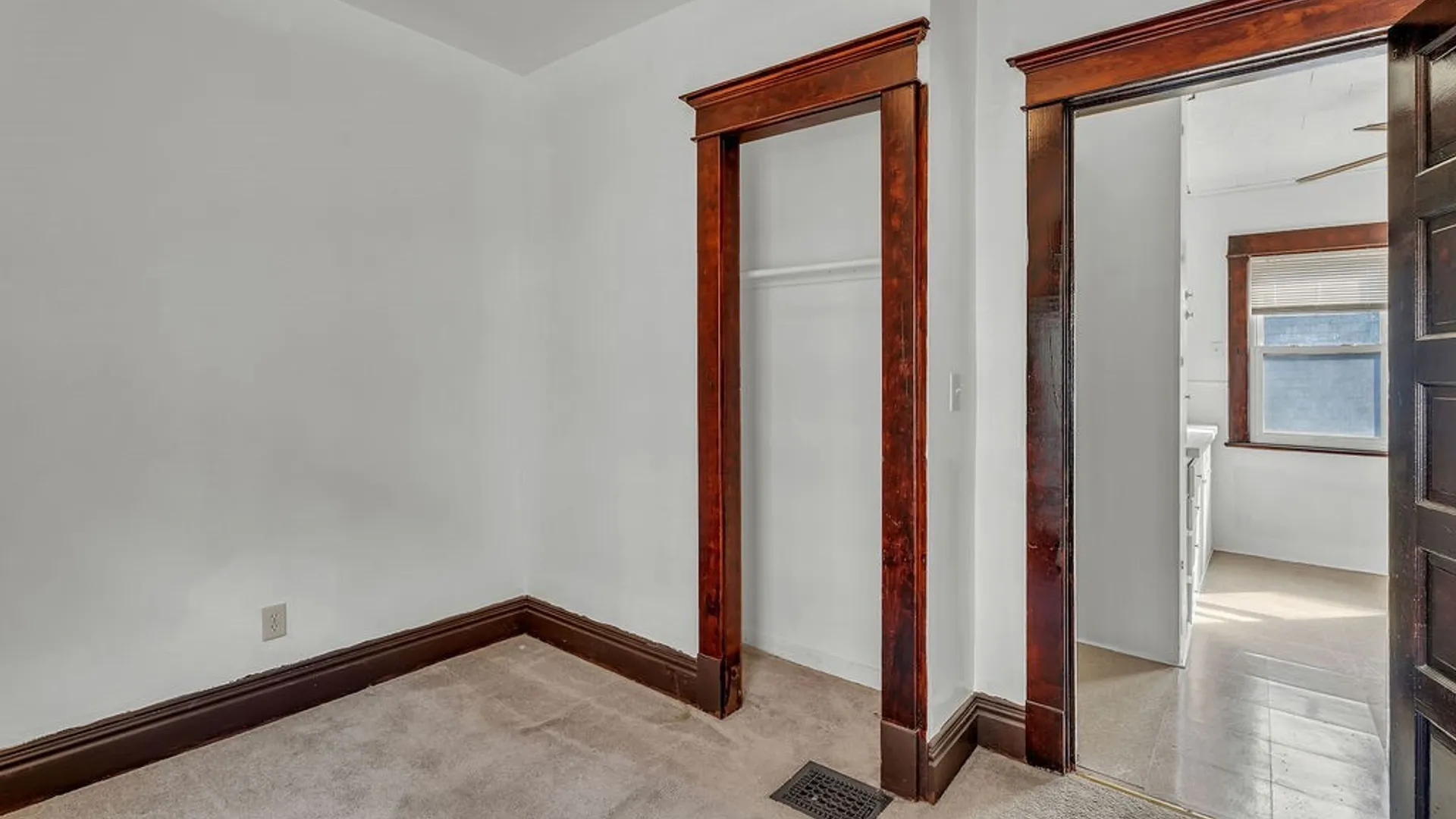 Property at 68 Princeton Place, Buffalo, NY 14210 31