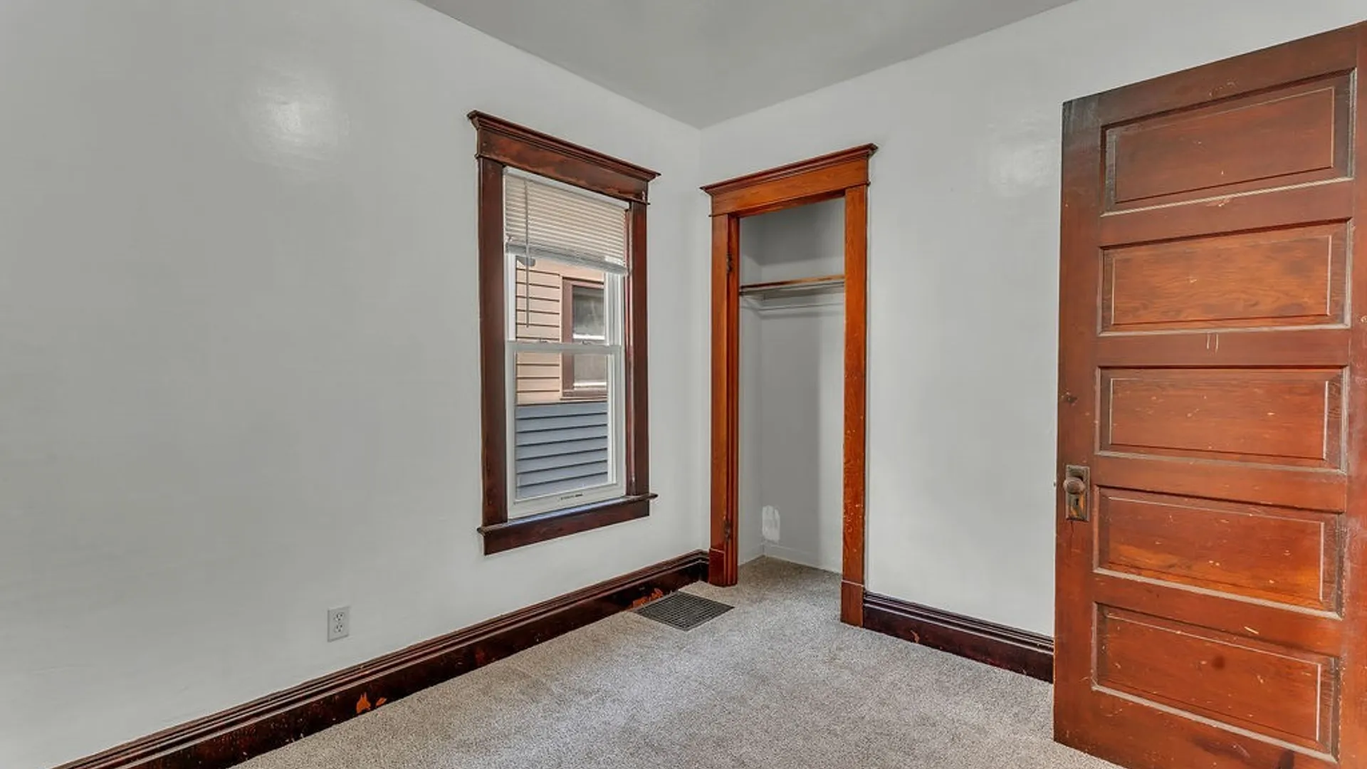 Property at 68 Princeton Place, Buffalo, NY 14210 36