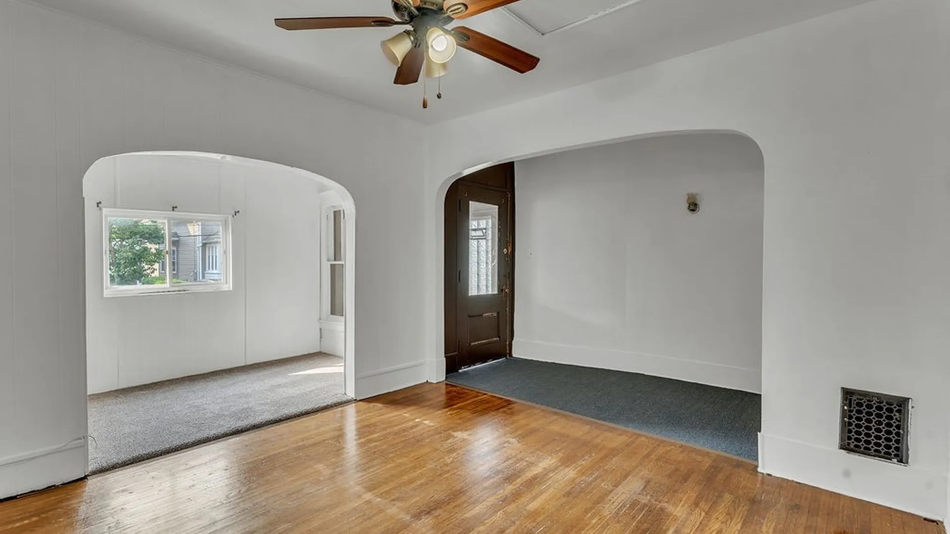 Property at 68 Princeton Place, Buffalo, NY 14210 7