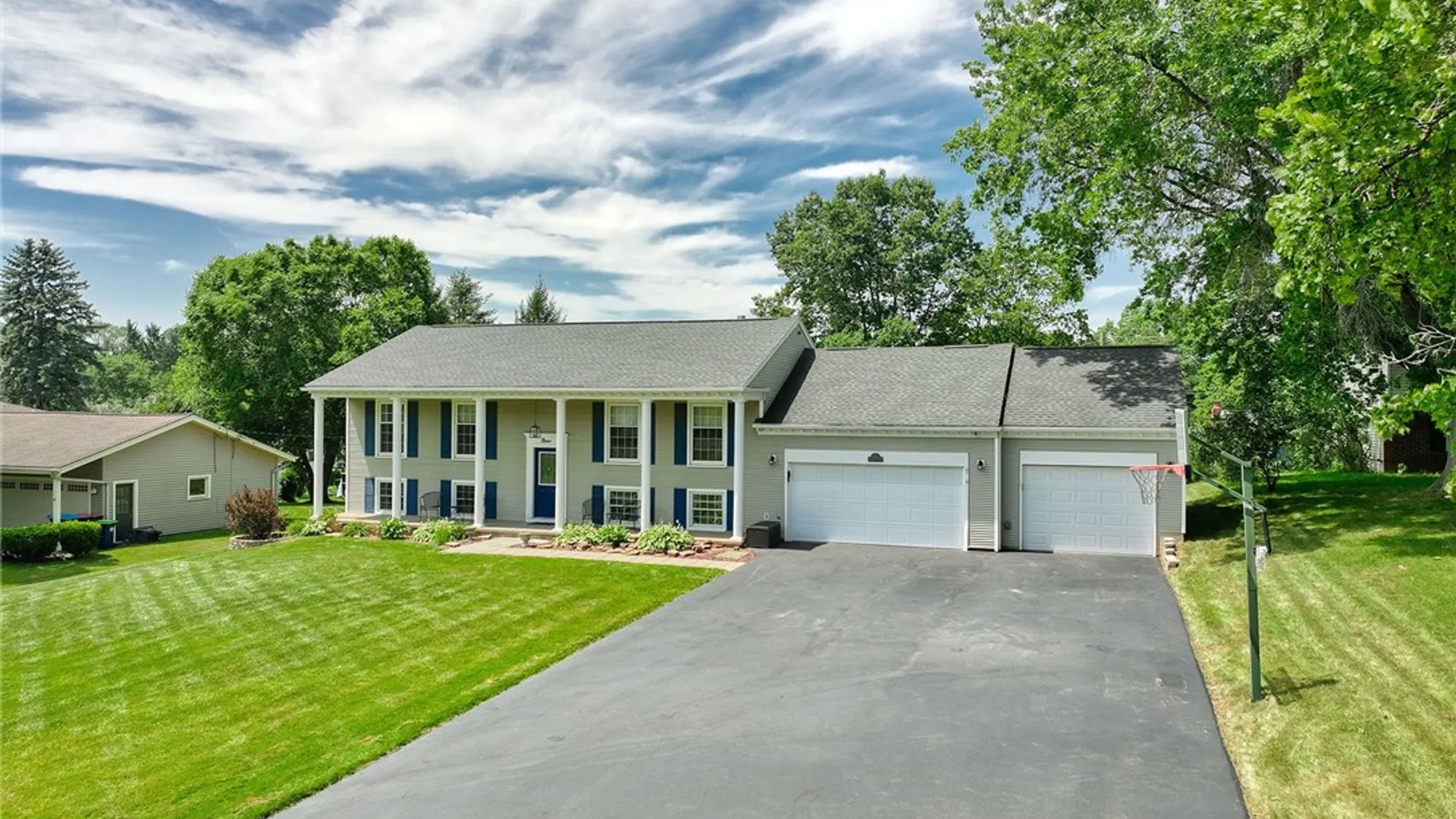 Property at 9 Tall Acres Drive, Pittsford, NY 14534 2
