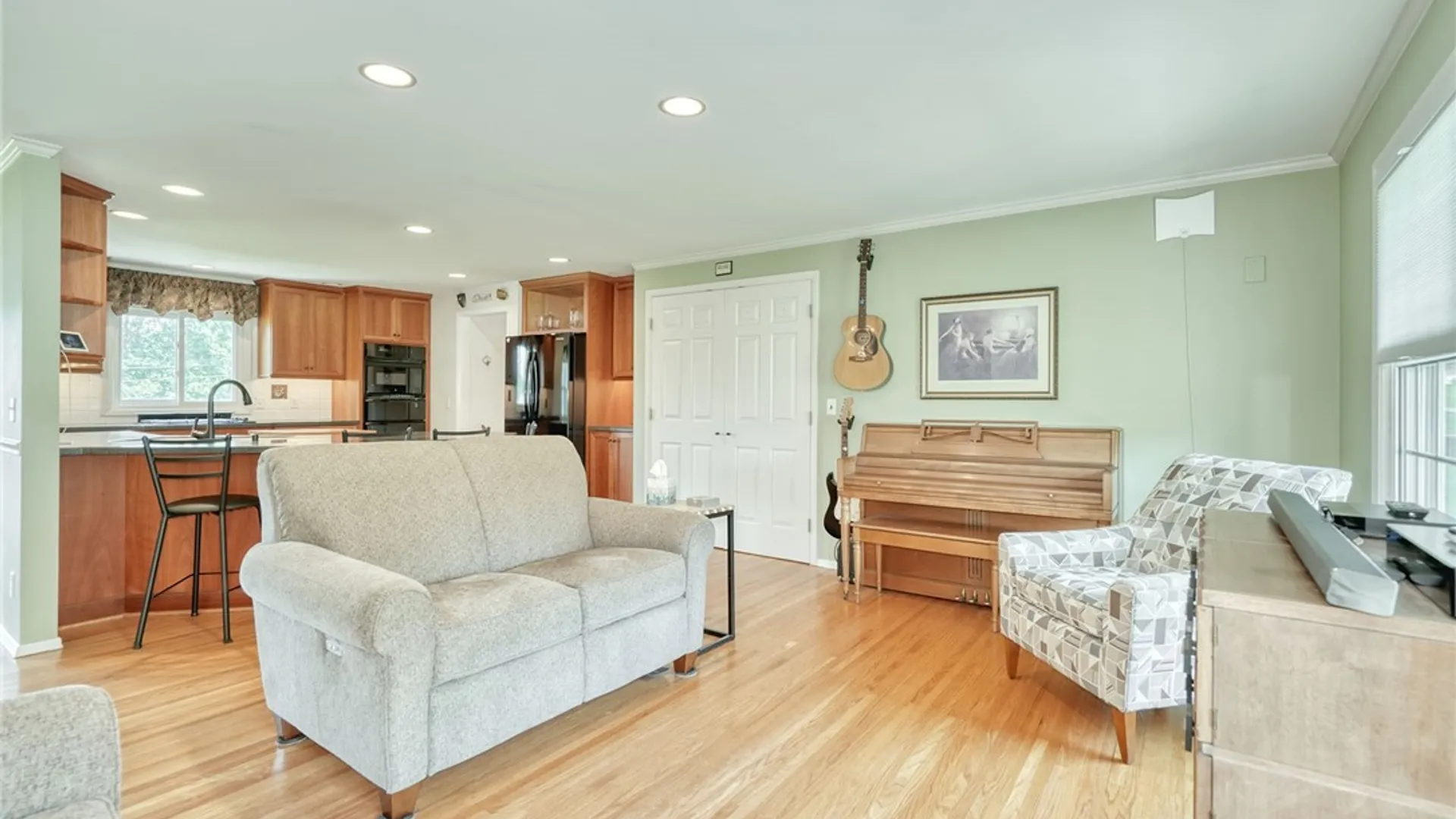 Property at 9 Tall Acres Drive, Pittsford, NY 14534 7