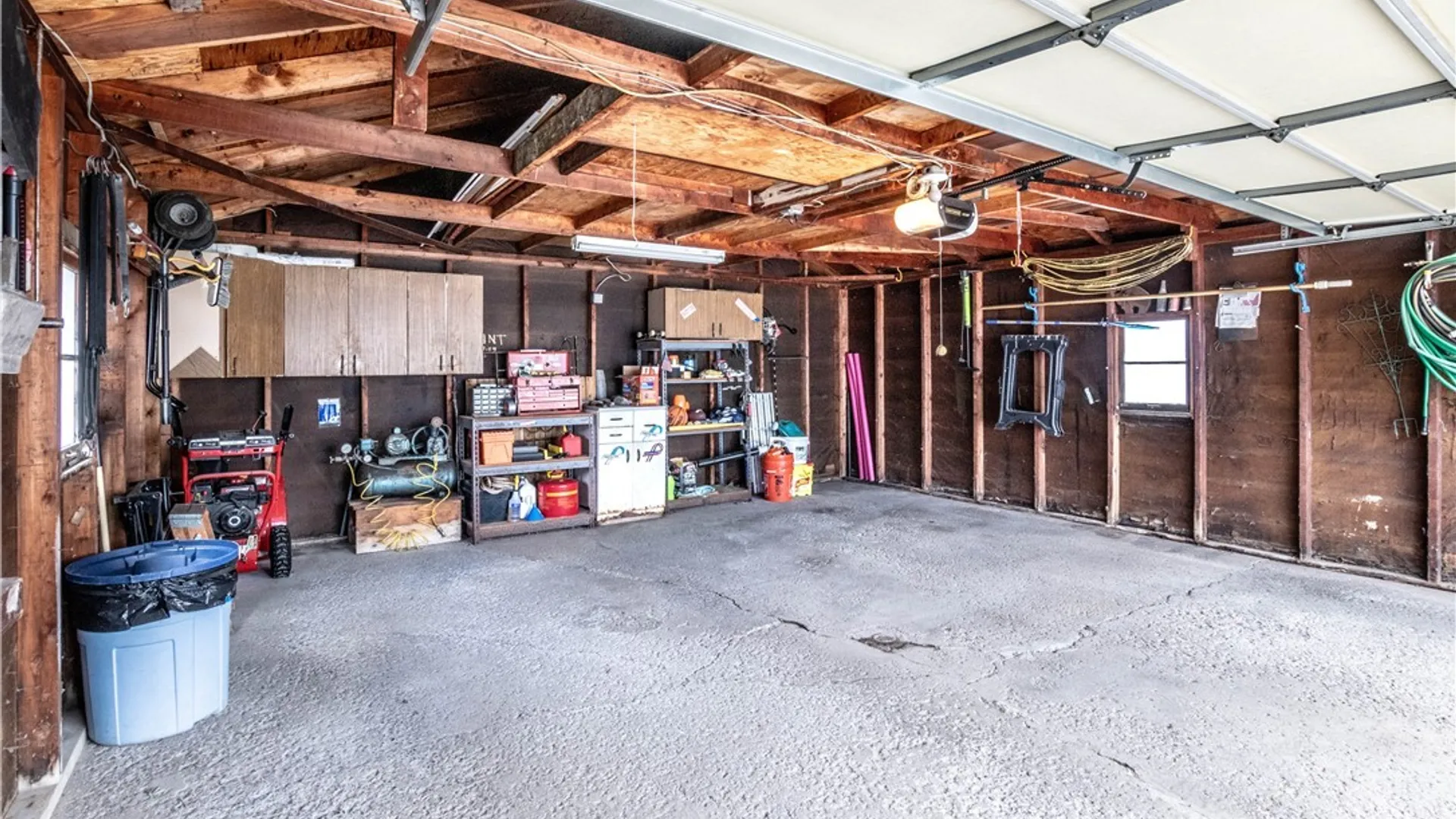 Property at 33 Westbourne Drive, Tonawanda, NY 14150 43