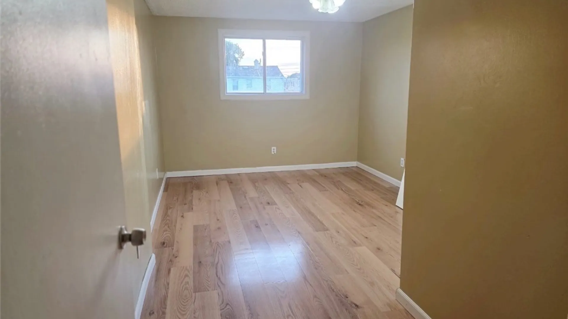 Property at 80 Midland Drive, Cheektowaga, NY 14225 9