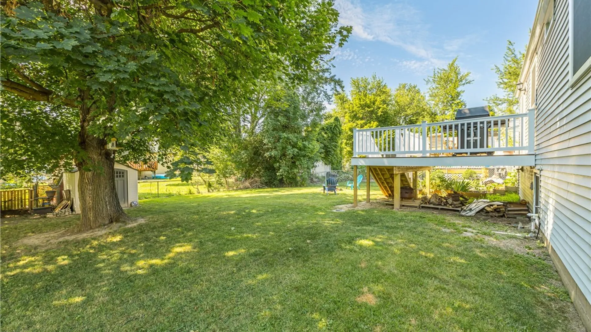 Property at 10 Coachlight Circle, Farmington, NY 14425 25