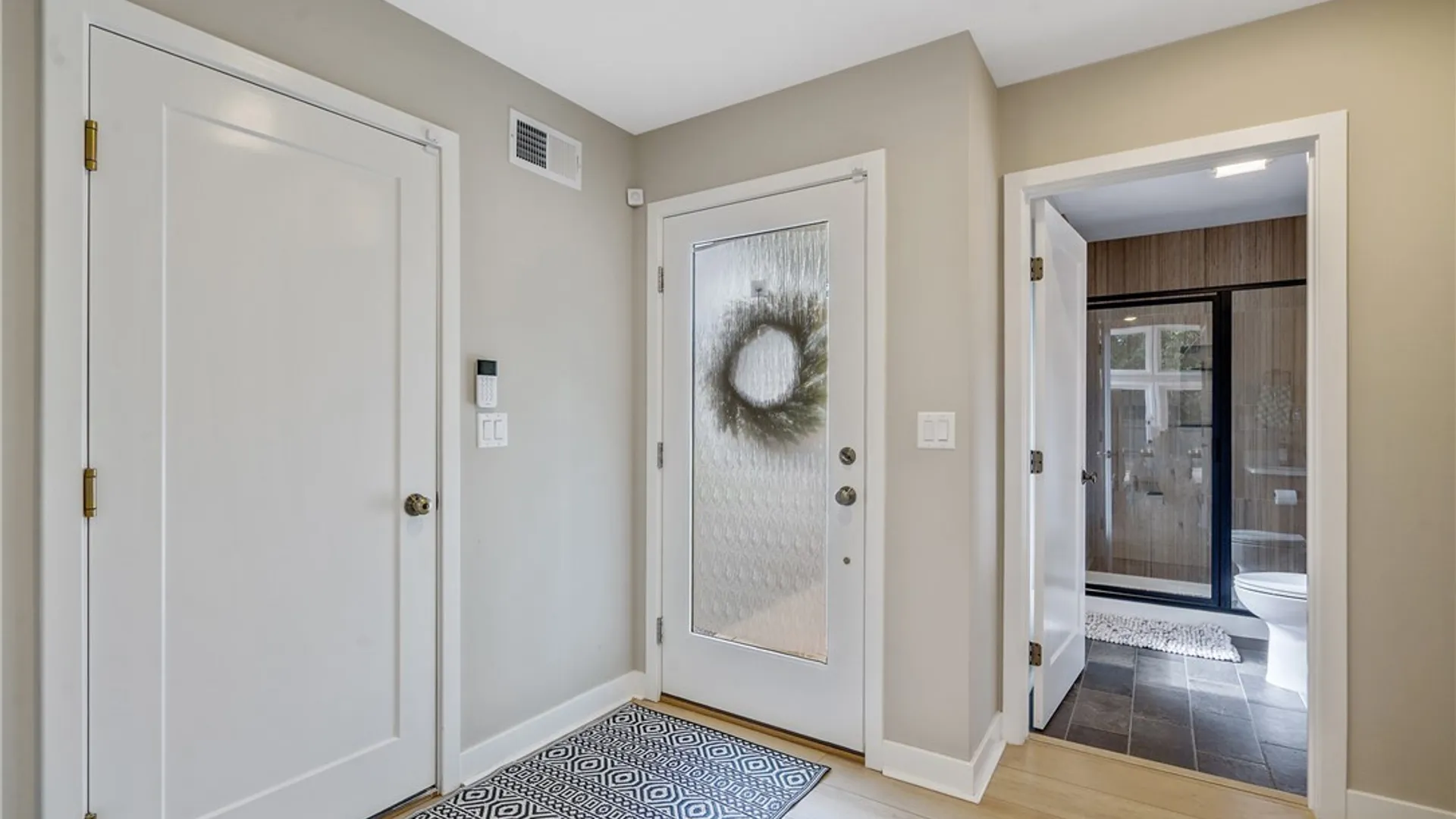 Property at 95 Xavier Circle, Syracuse, NY 13210 3