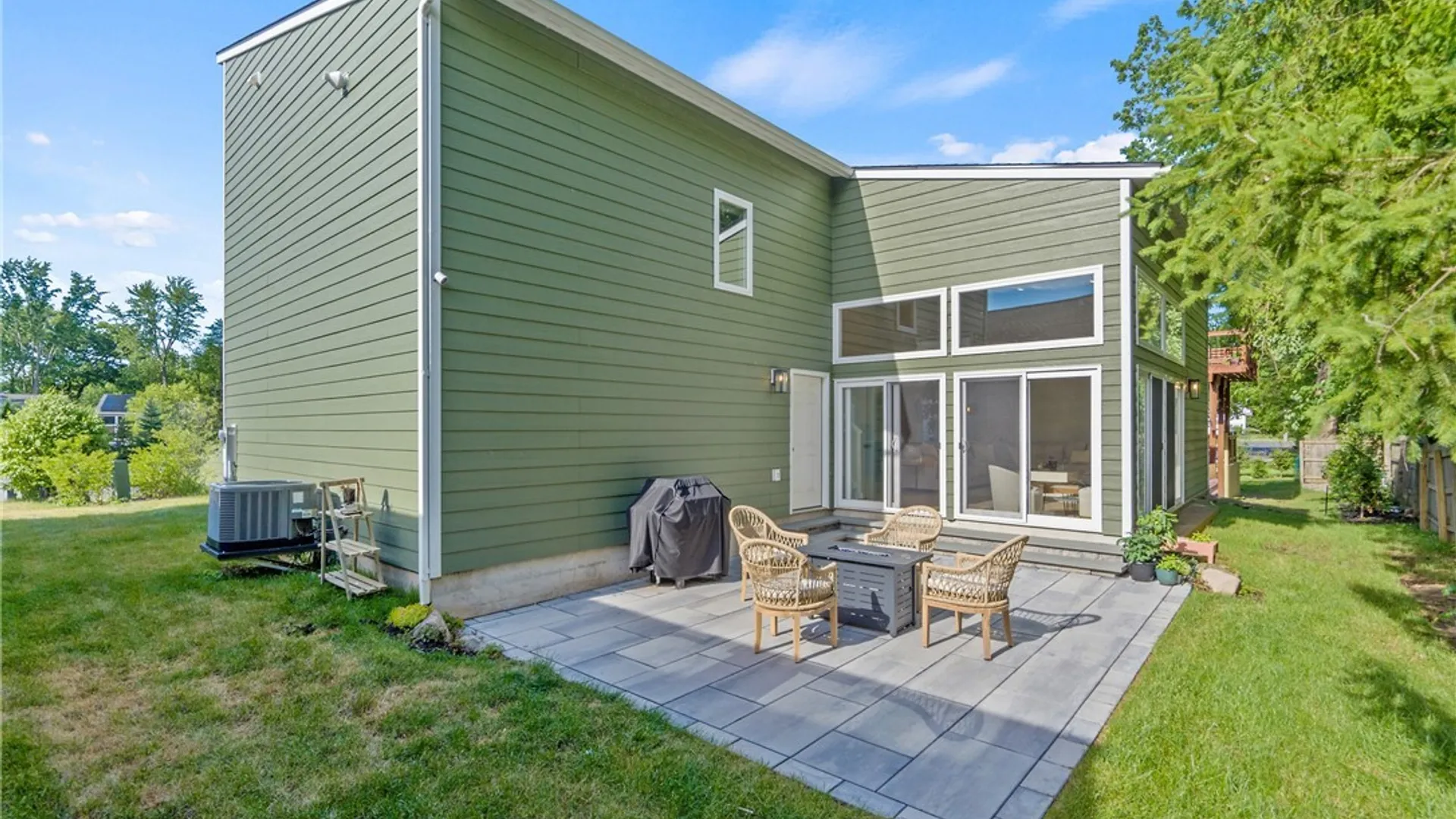 Property at 95 Xavier Circle, Syracuse, NY 13210 39