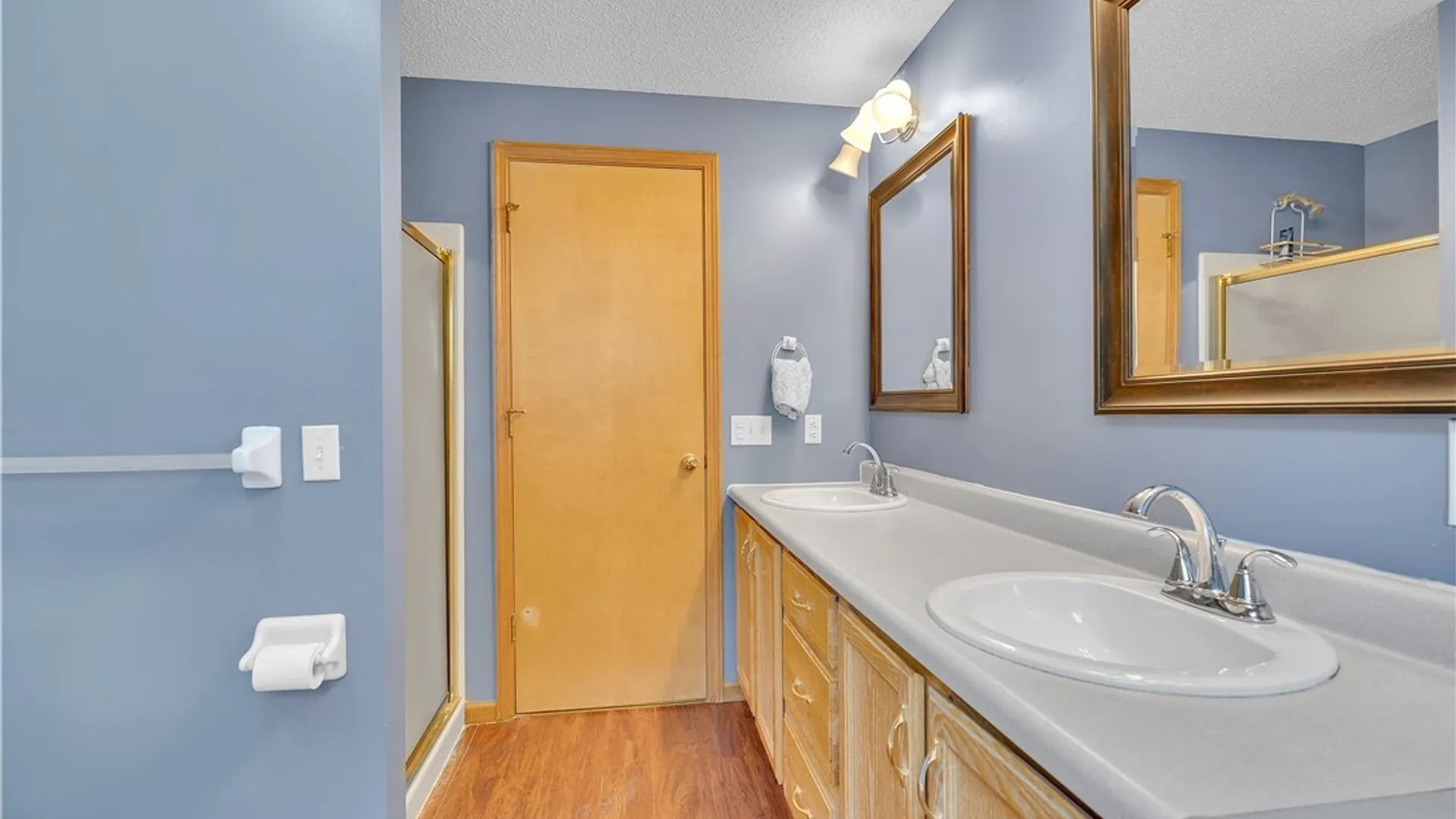 Property at 75 Michael's Walk, Lancaster, NY 14086 21