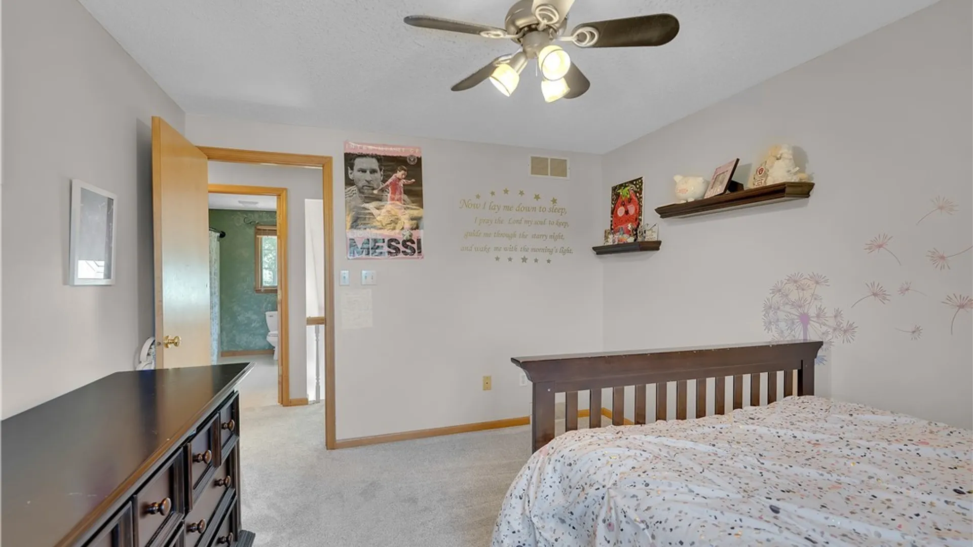 Property at 75 Michael's Walk, Lancaster, NY 14086 23