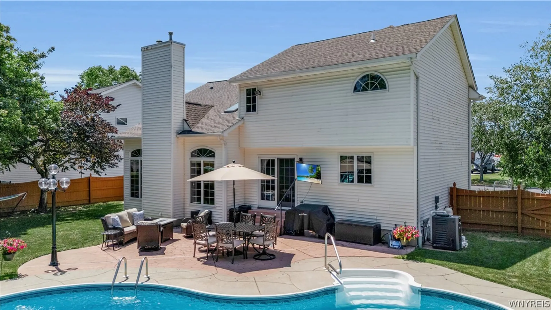 Property at 75 Michael's Walk, Lancaster, NY 14086 45