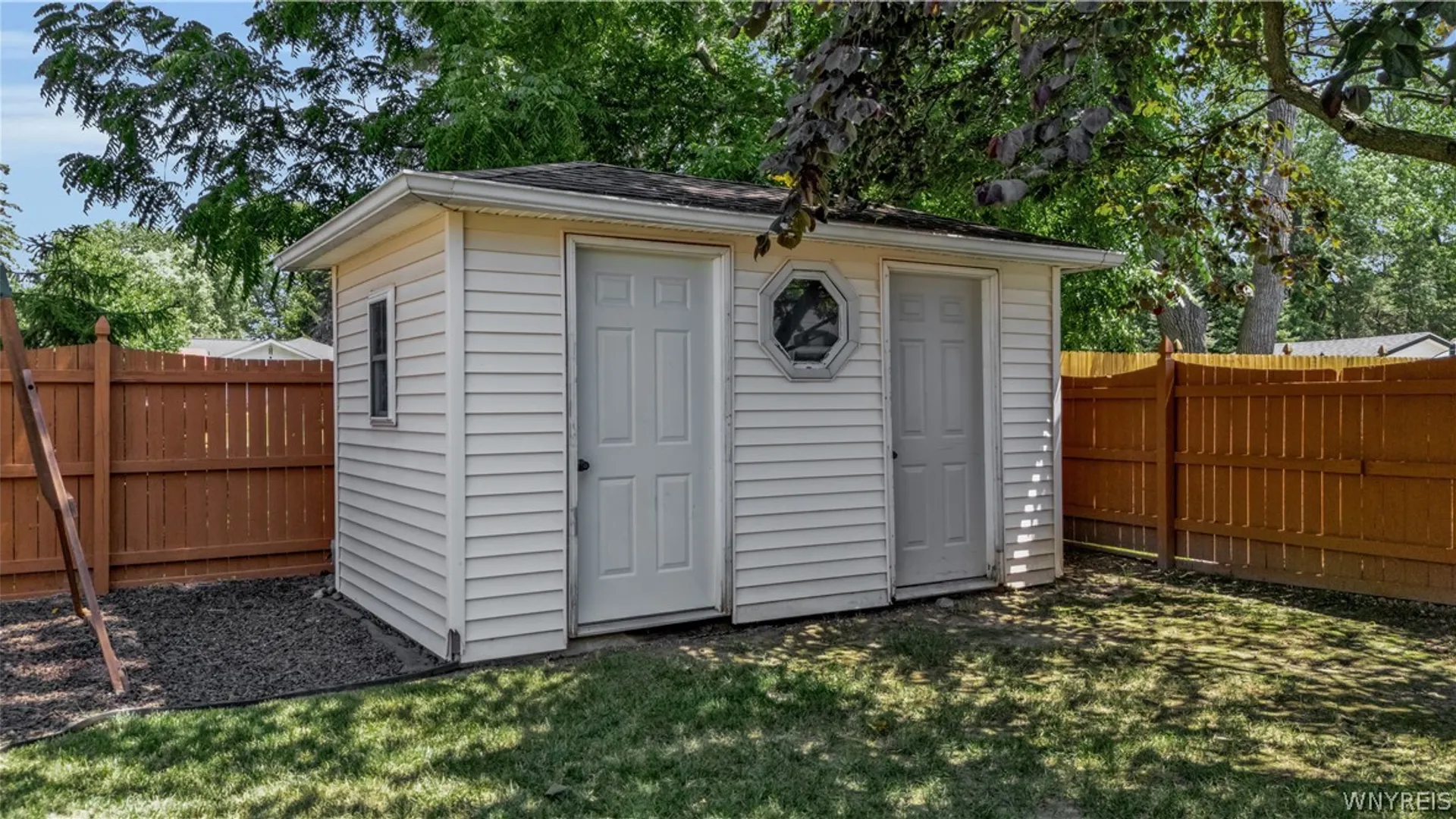 Property at 75 Michael's Walk, Lancaster, NY 14086 43