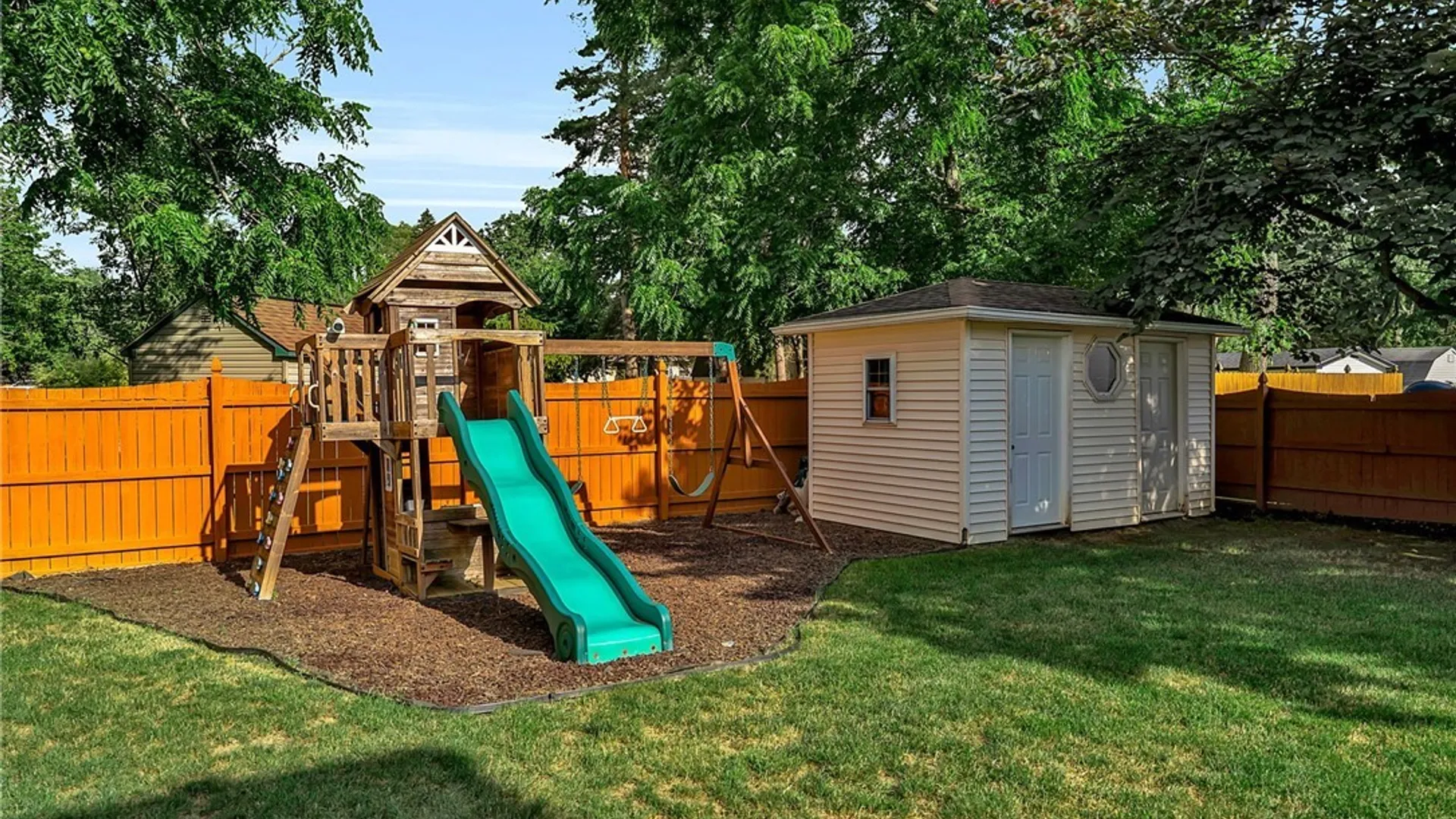 Property at 75 Michael's Walk, Lancaster, NY 14086 42