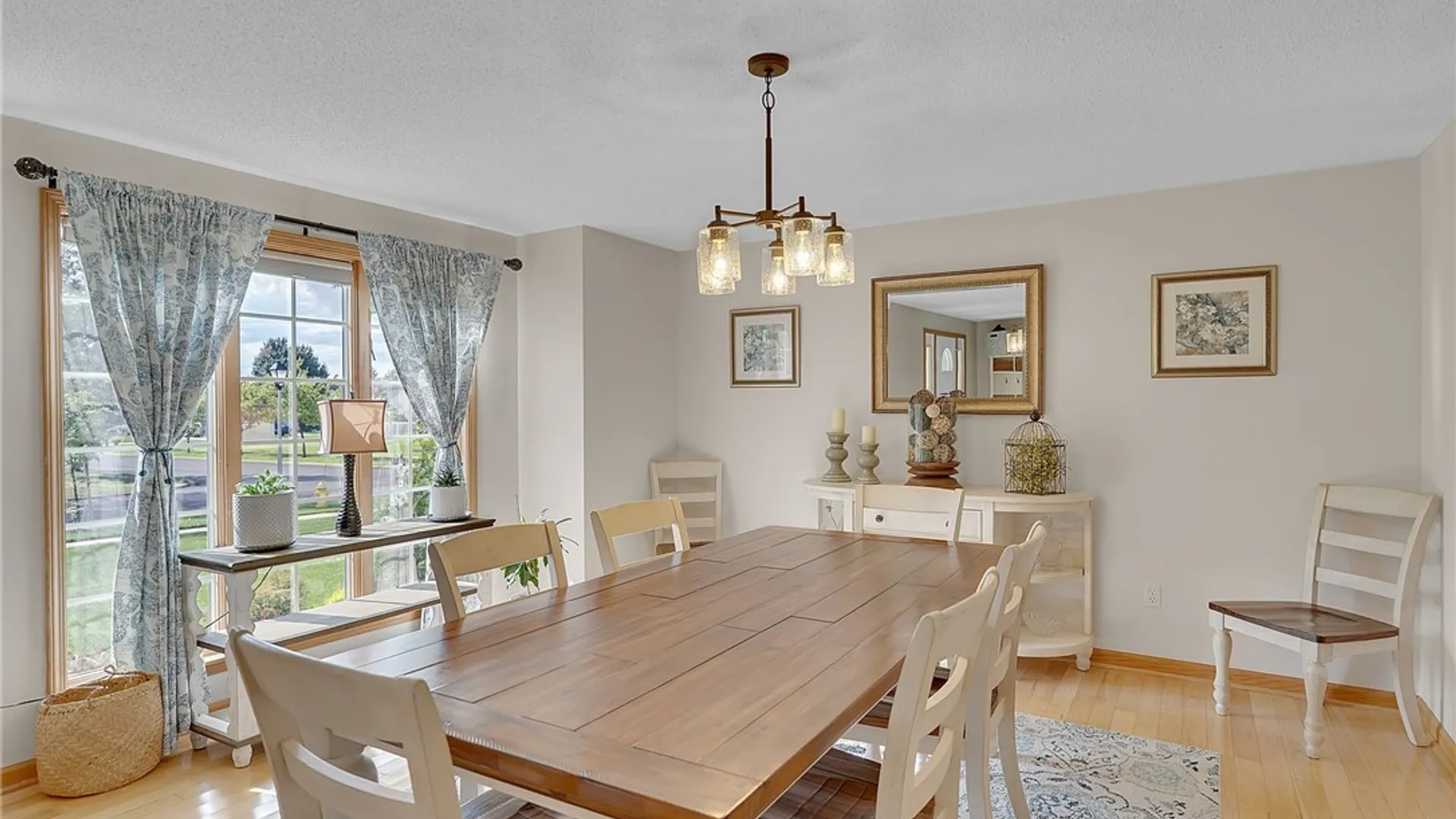Property at 75 Michael's Walk, Lancaster, NY 14086 4
