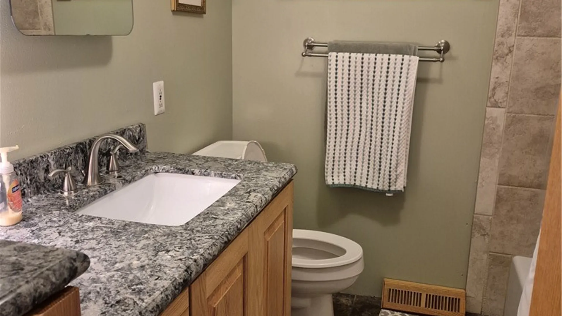 Property at 129 Milsom Avenue, Cheektowaga, NY 14227 9