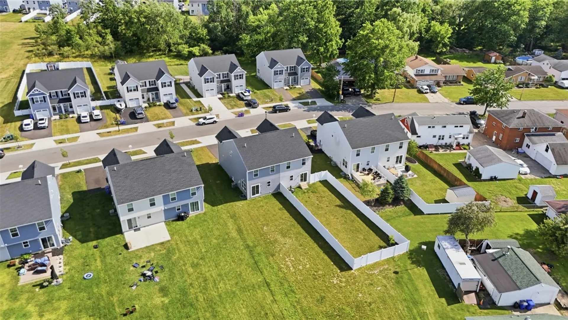 Property at 104 South Drive, West Seneca, NY 14218 34