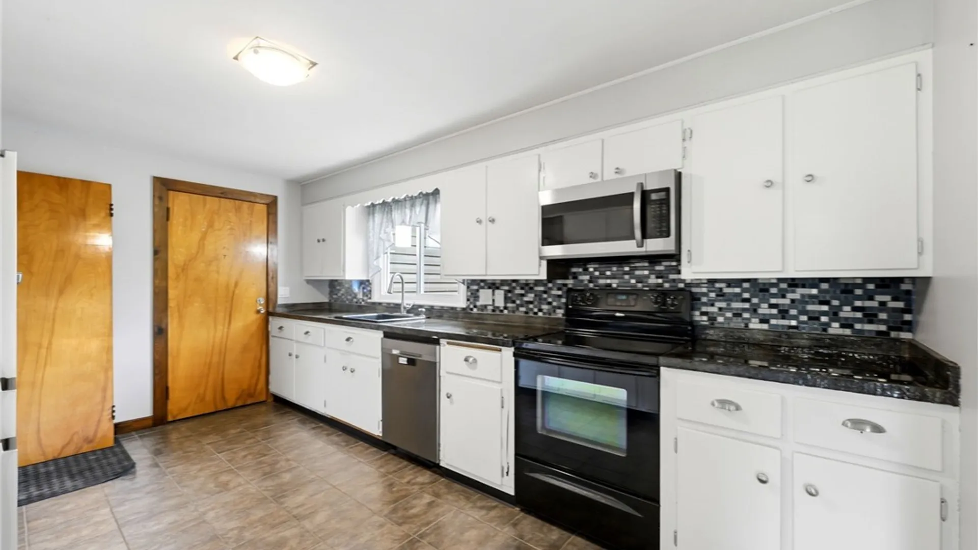 Property at 7142 Taylor Road, Boston, NY 14075 6