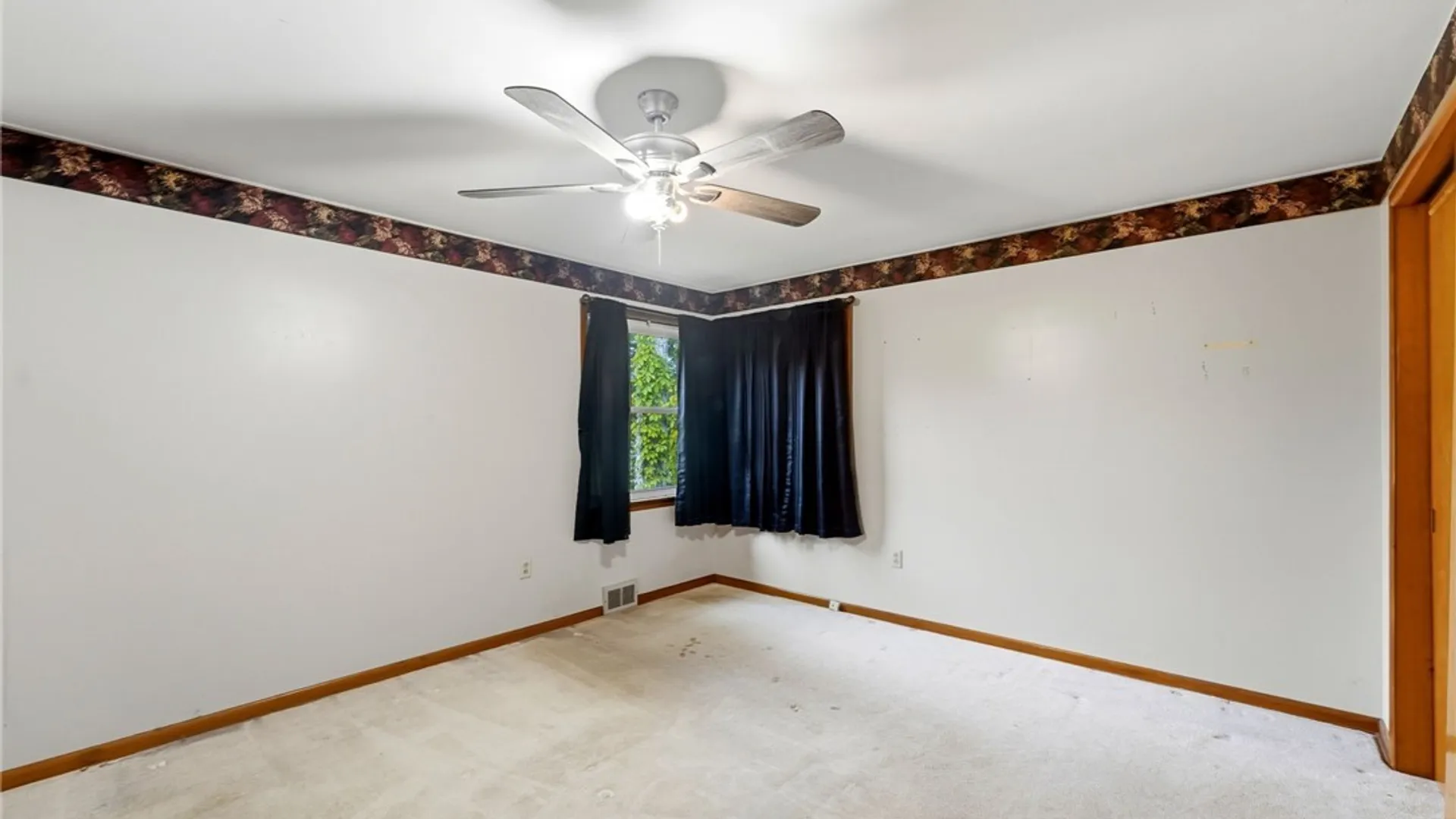 Property at 7142 Taylor Road, Boston, NY 14075 13