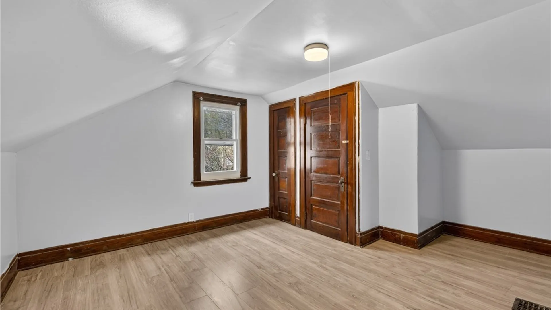 Property at 504 Hewitt Avenue, Buffalo, NY 14215 31